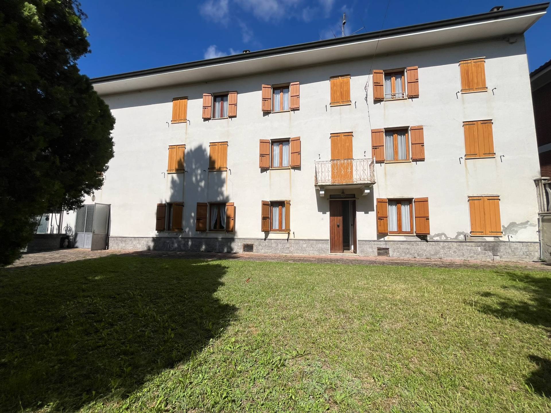 Cascina in vendita a Maranzana