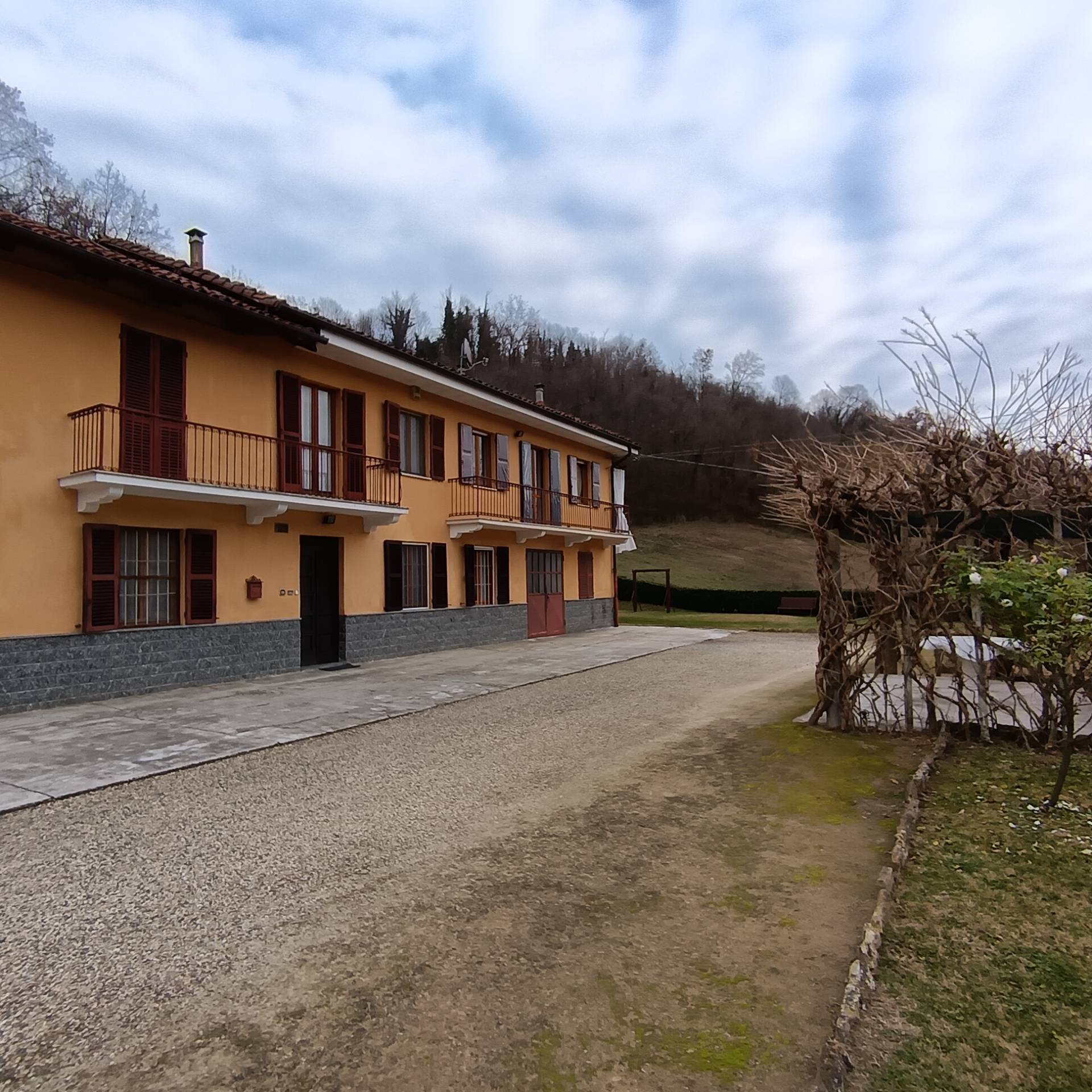 Cascina in vendita a Asti, Sessant