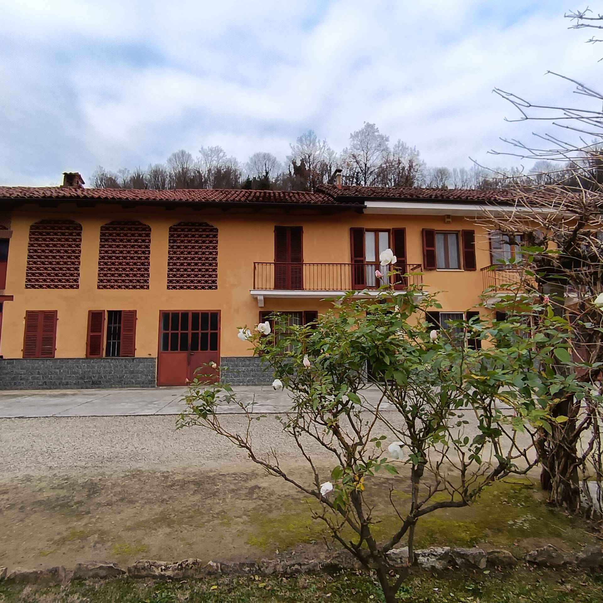 Cascina in vendita a Asti, Sessant