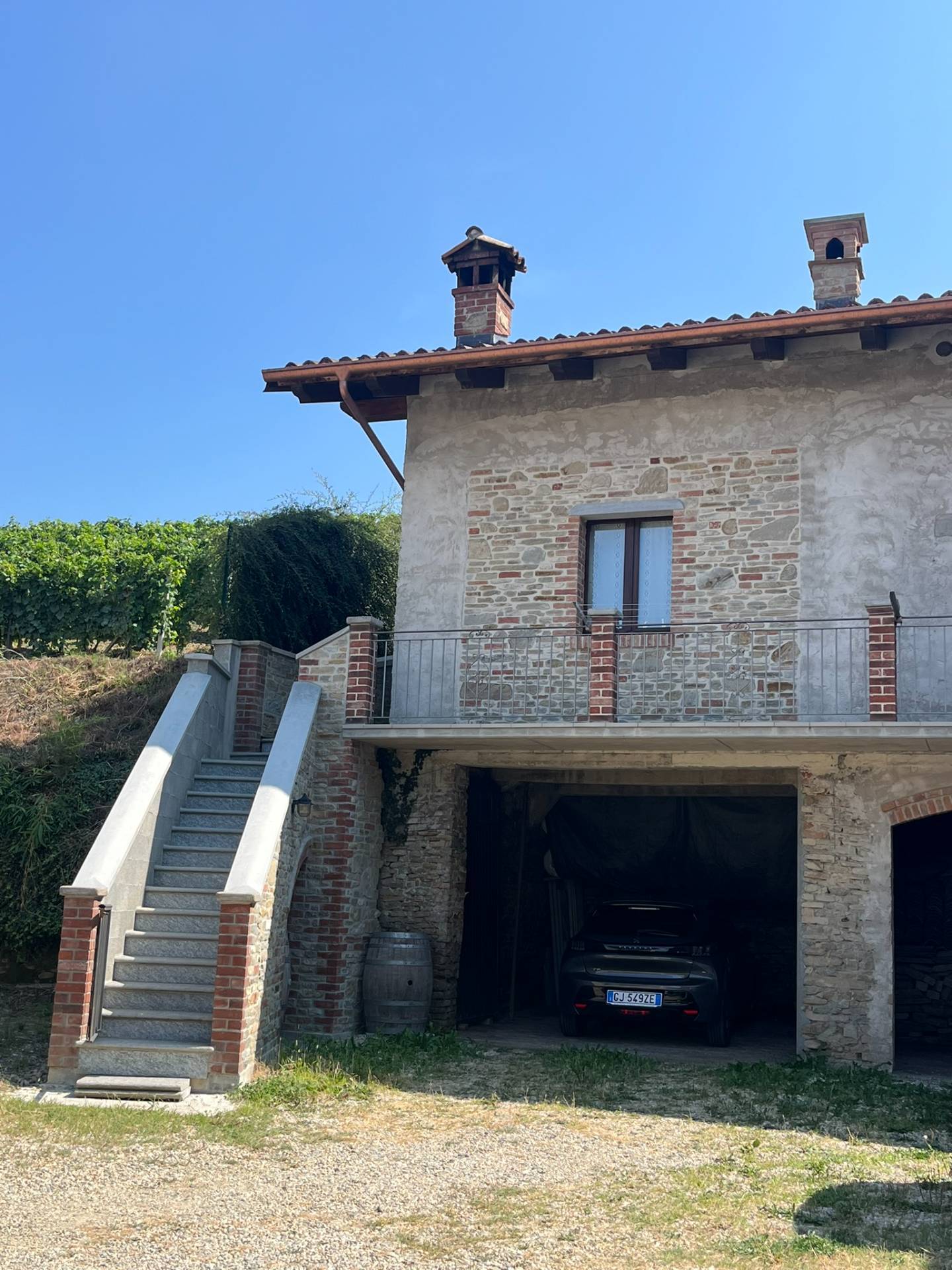 Cascina in vendita a Neviglie