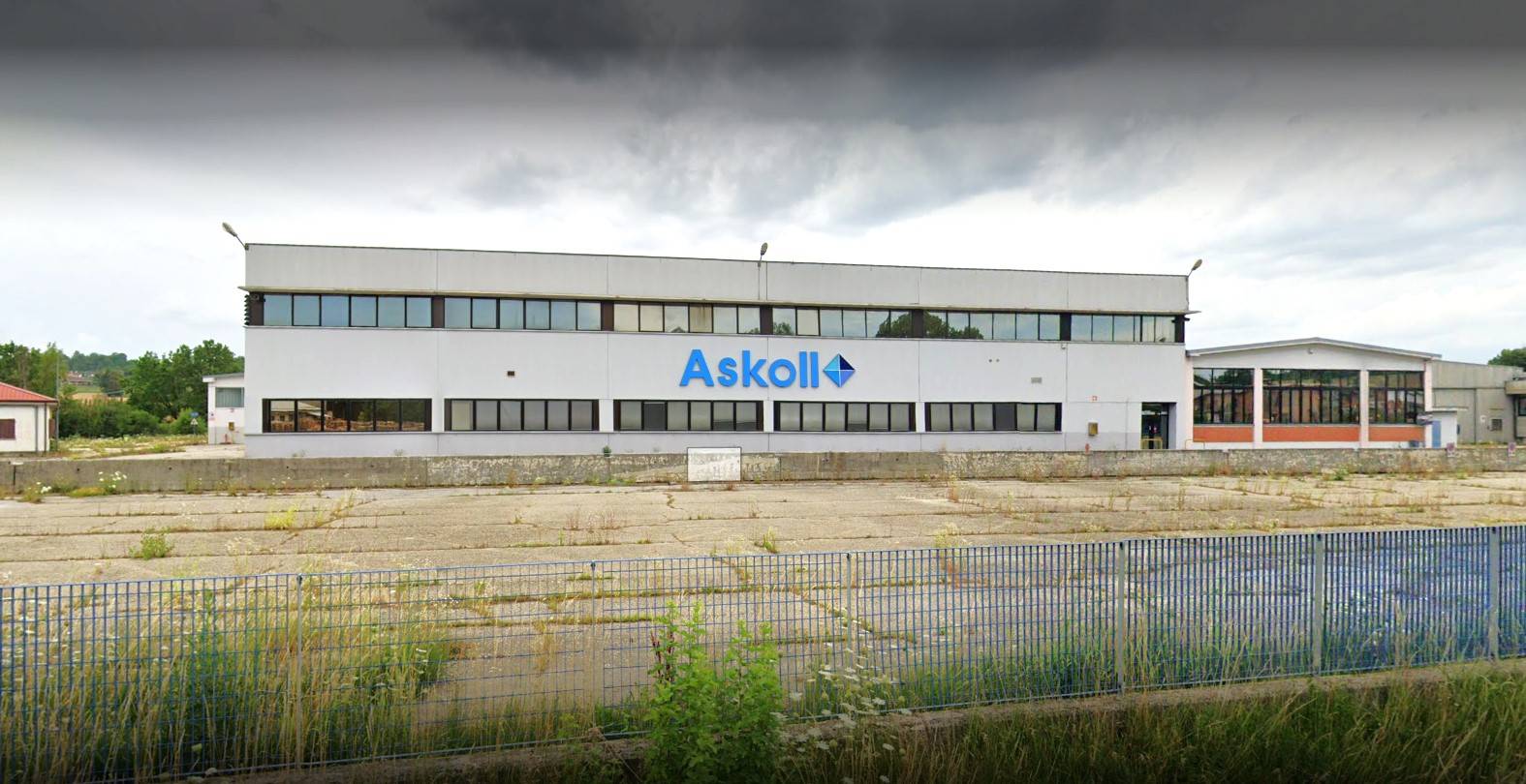 Centro logistico in vendita a Castell'Alfero, la Stazione