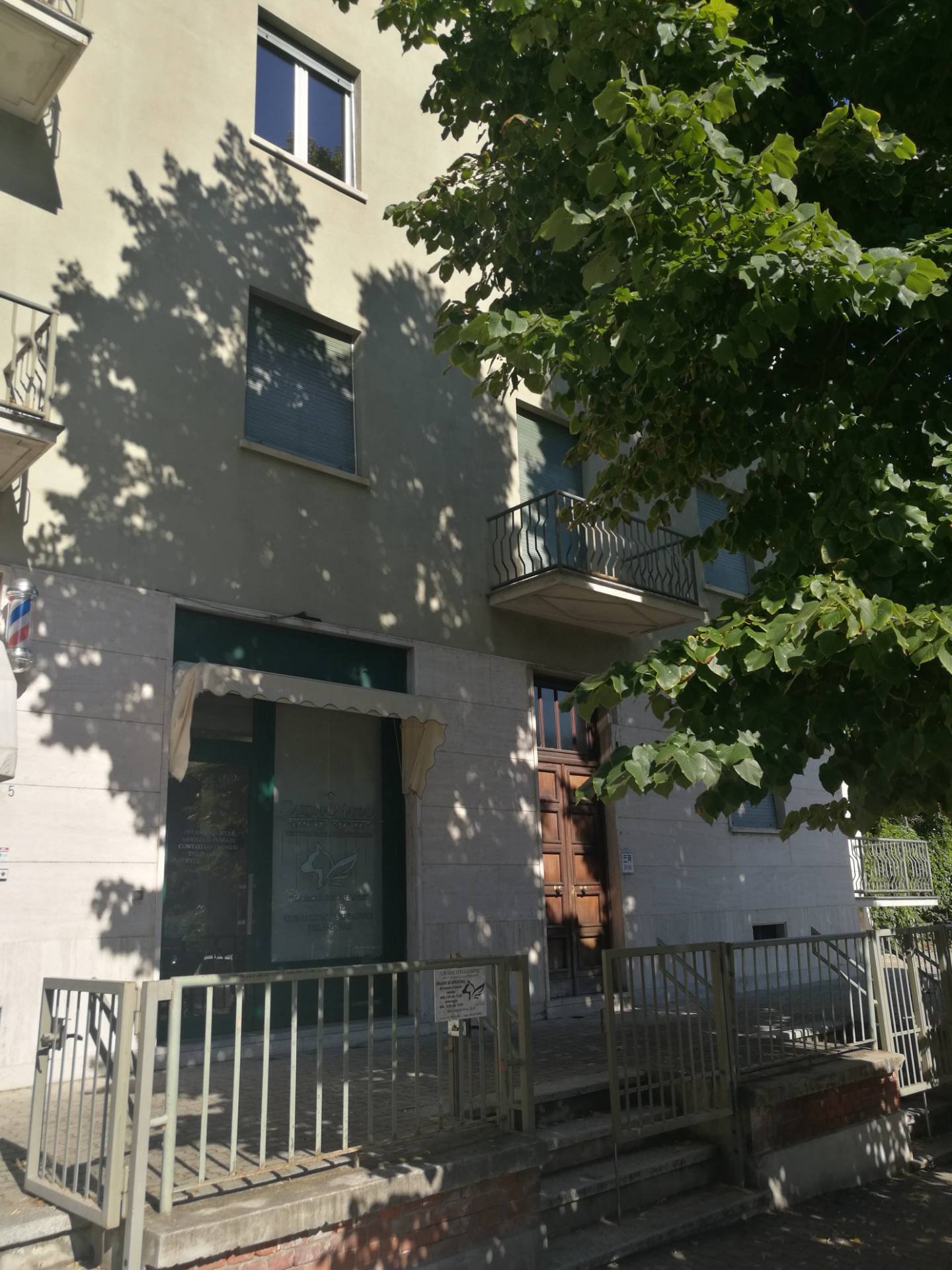 Locale commerciale in vendita a Asti, Nord