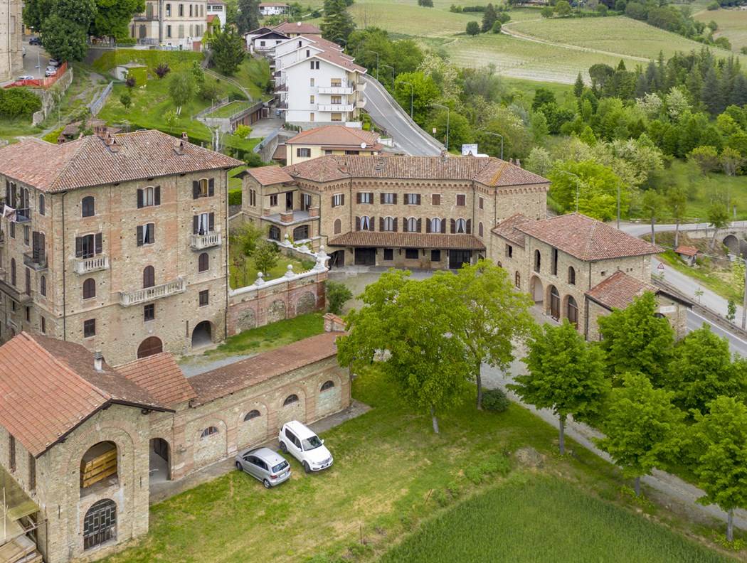 Palazzo Storico in vendita a Bubbio