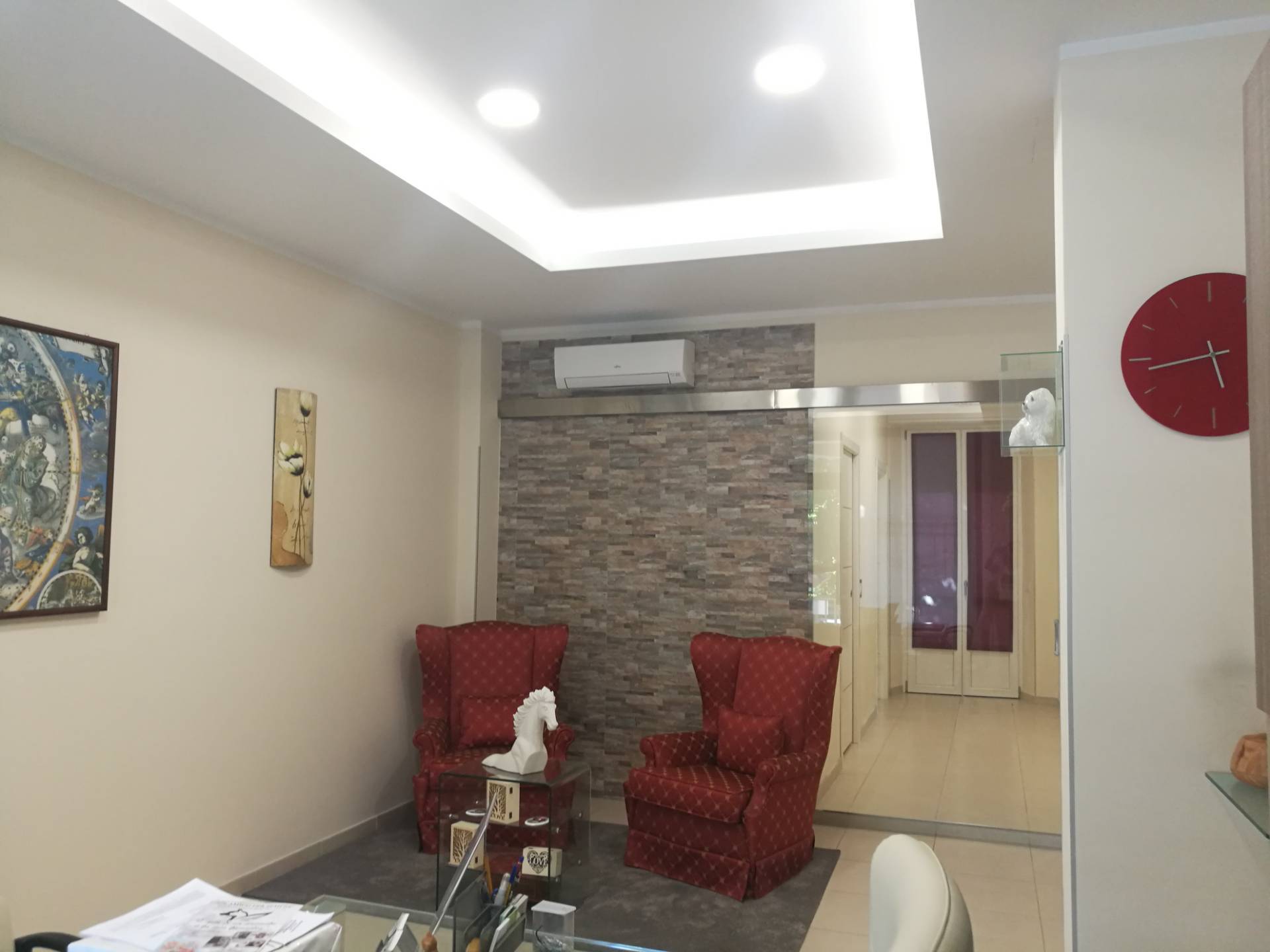 Locale commerciale in vendita a Asti, Nord