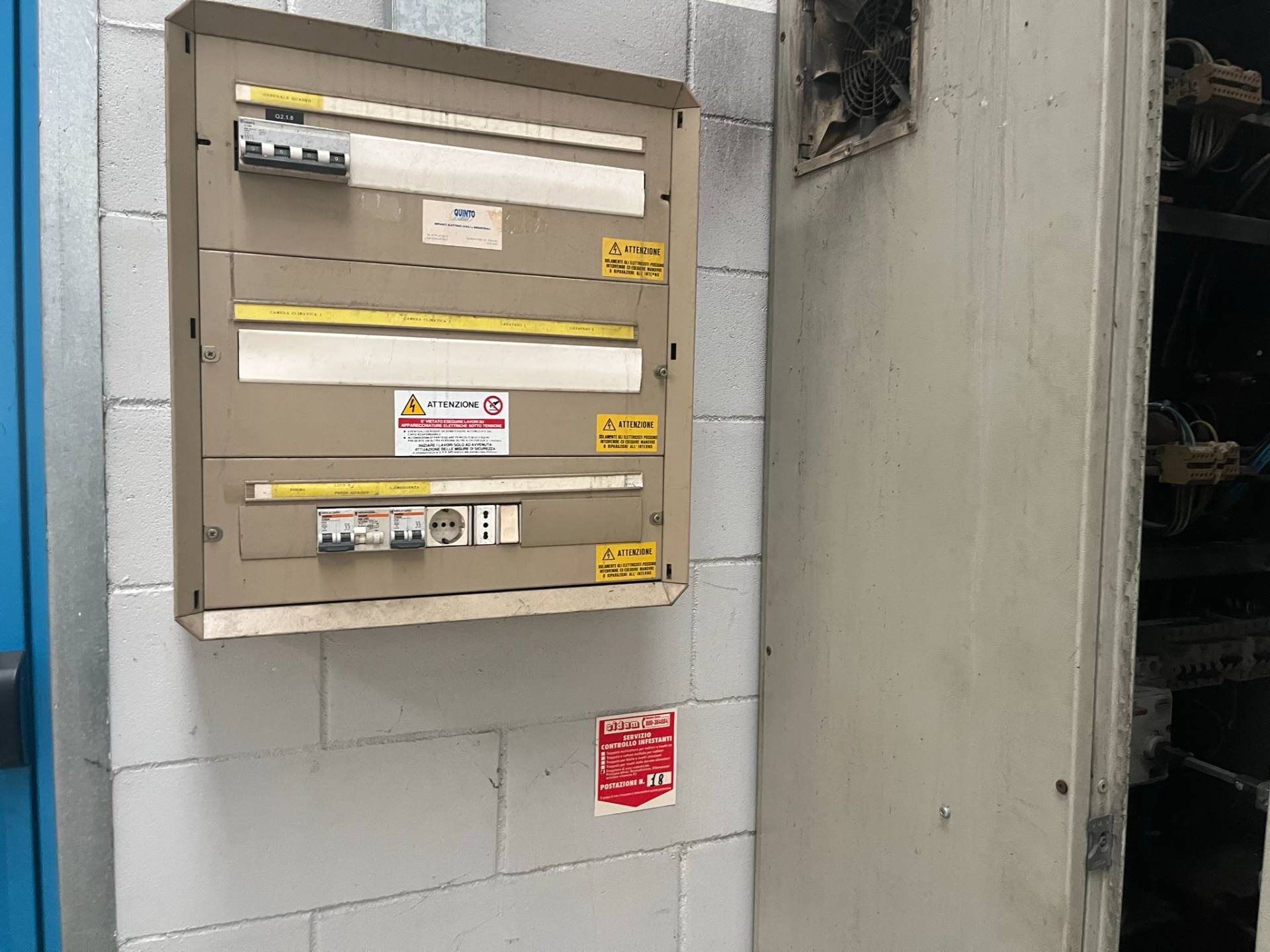 Centro logistico in vendita a Castell'Alfero, la Stazione