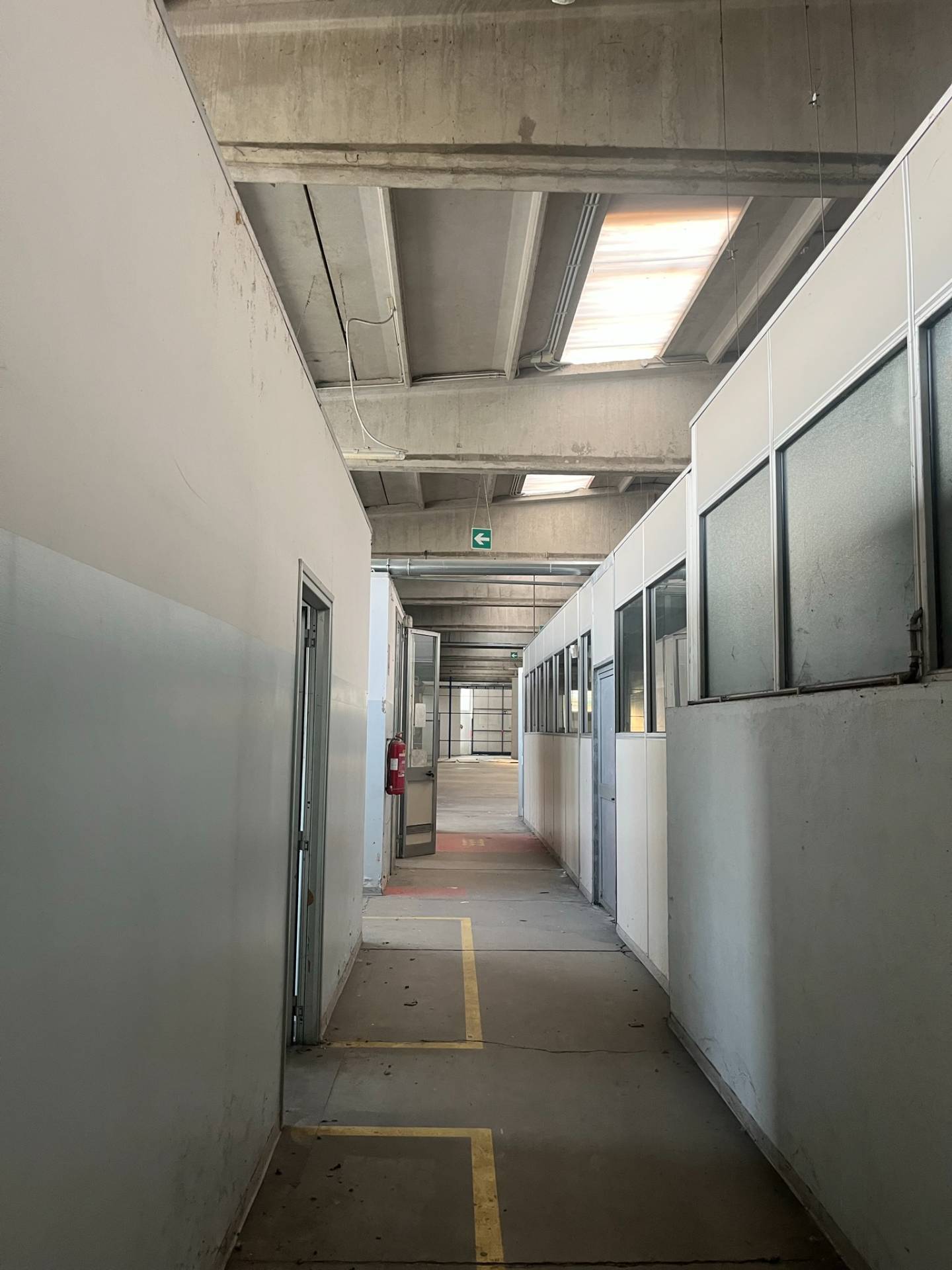 Centro logistico in vendita a Castell'Alfero, la Stazione