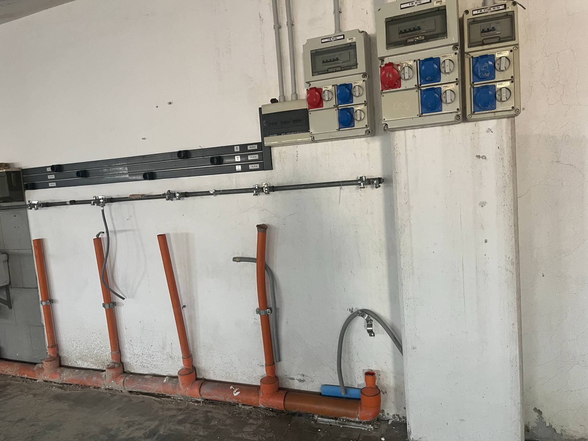 Centro logistico in vendita a Castell'Alfero, la Stazione