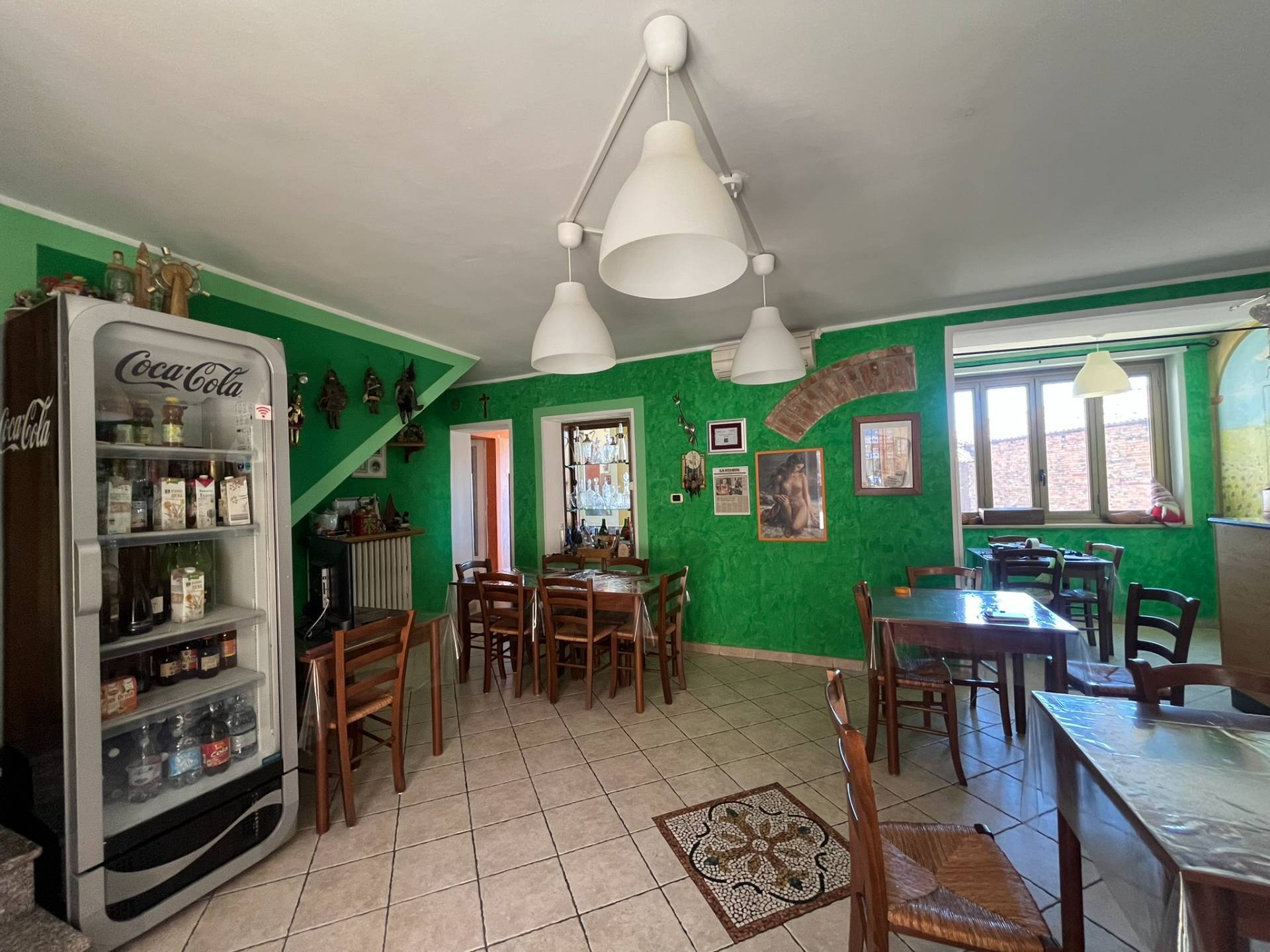 Locale commerciale in vendita a Piov Massaia, Paese