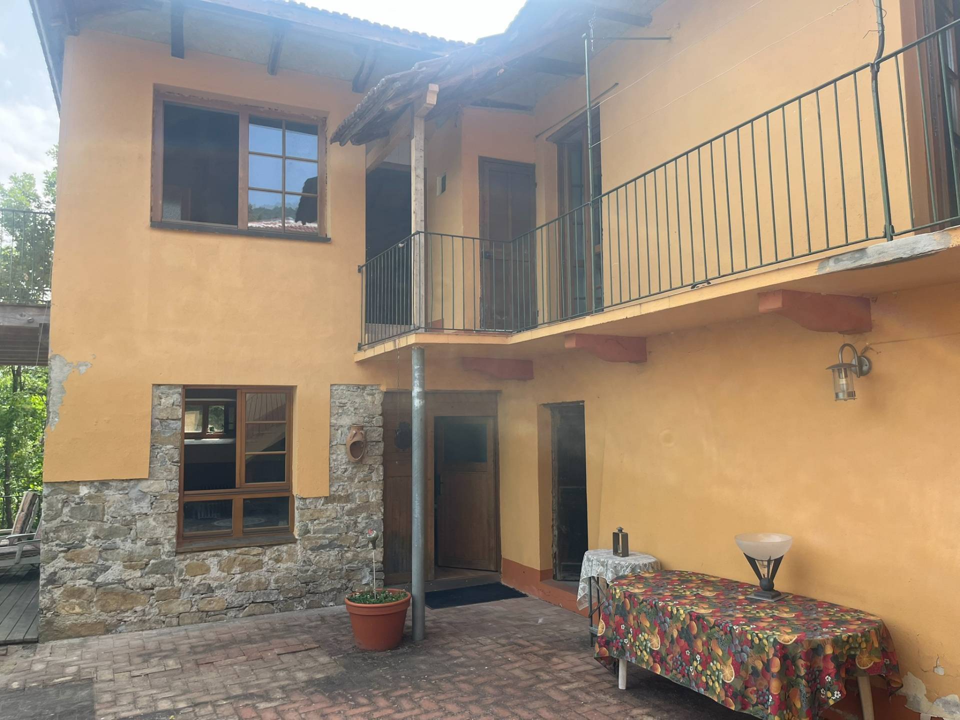 Casa indipendente in vendita a Torre Bormida, Fontane