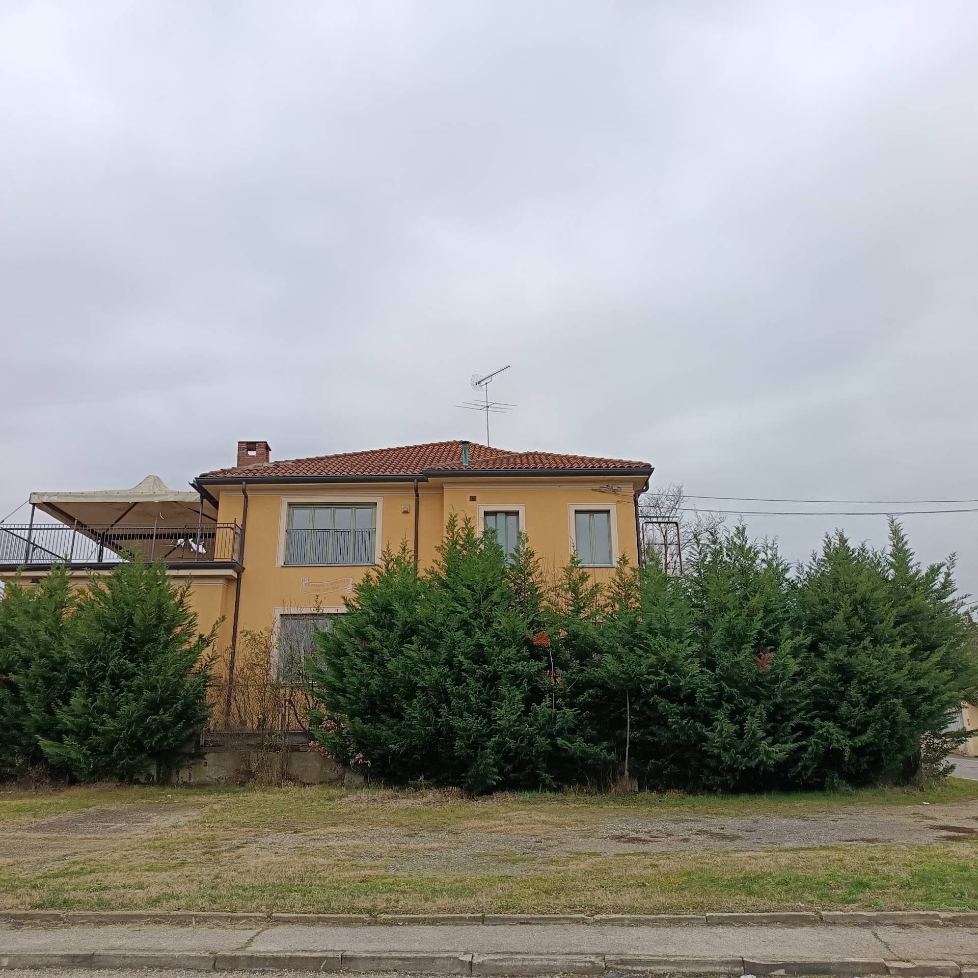 Villa in vendita a Castell'Alfero, la Stazione