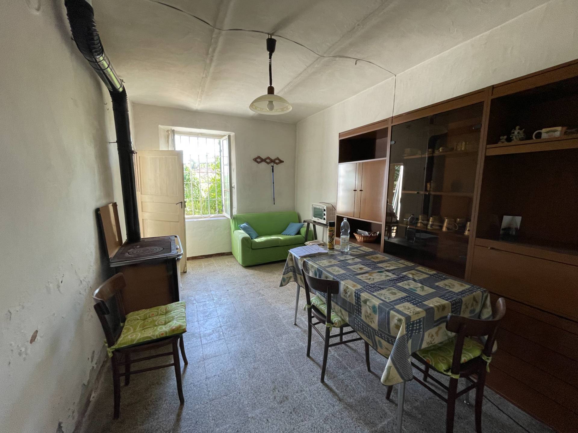 Porzione di casa in vendita a Incisa Scapaccino, Semicentro