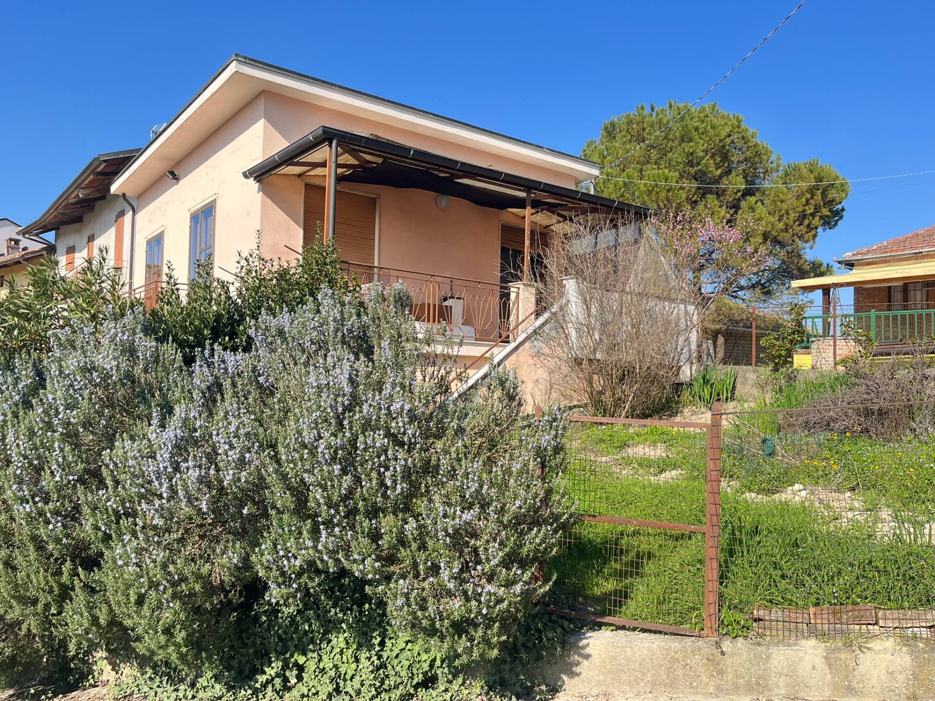 Cascina in vendita a Montiglio Monferrato, Collina