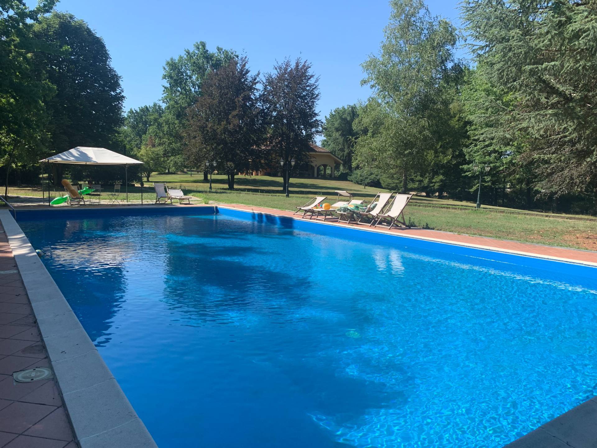 Tenuta in vendita a Cellarengo, Menab