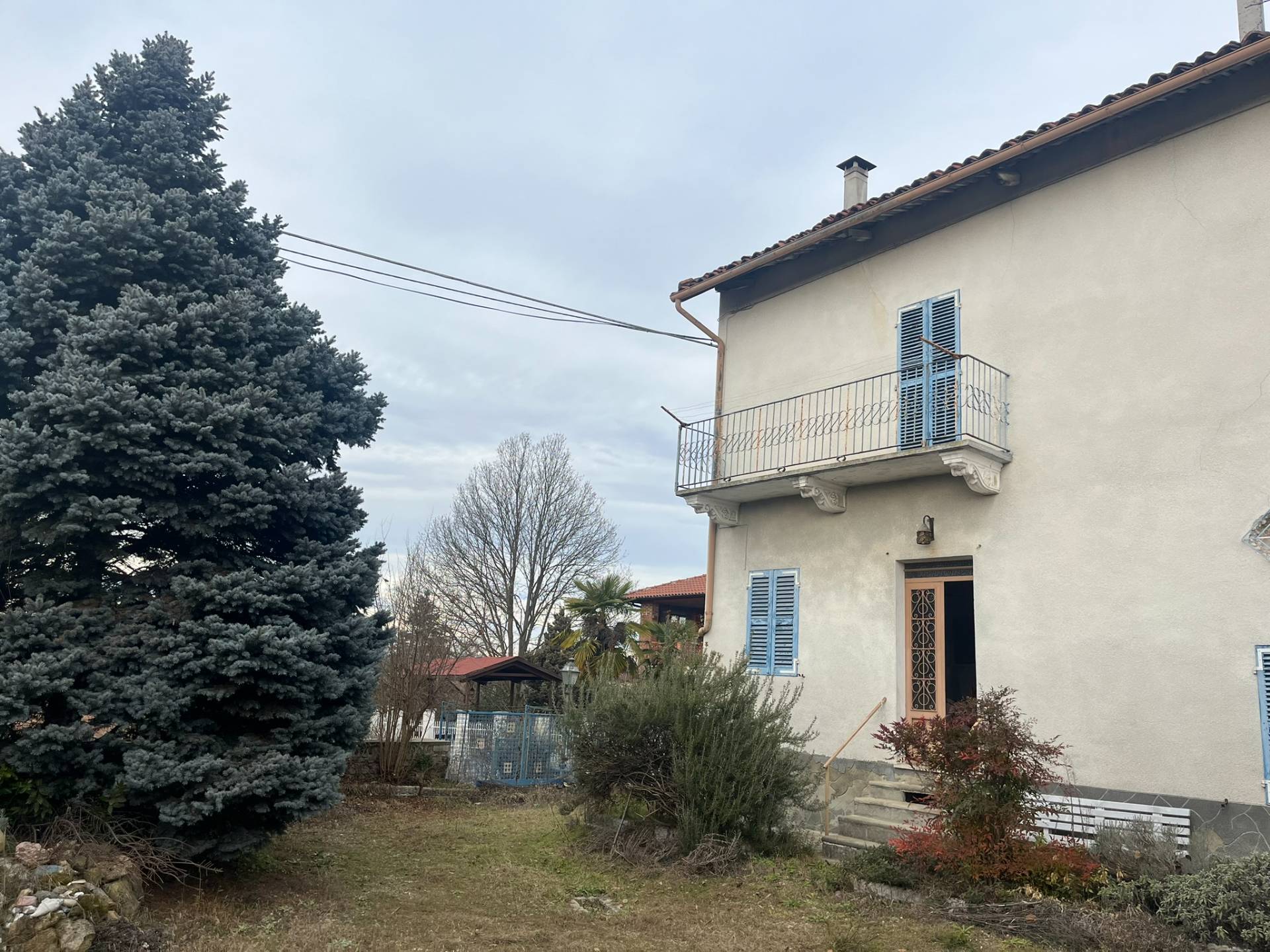 Cascina in vendita a Viale