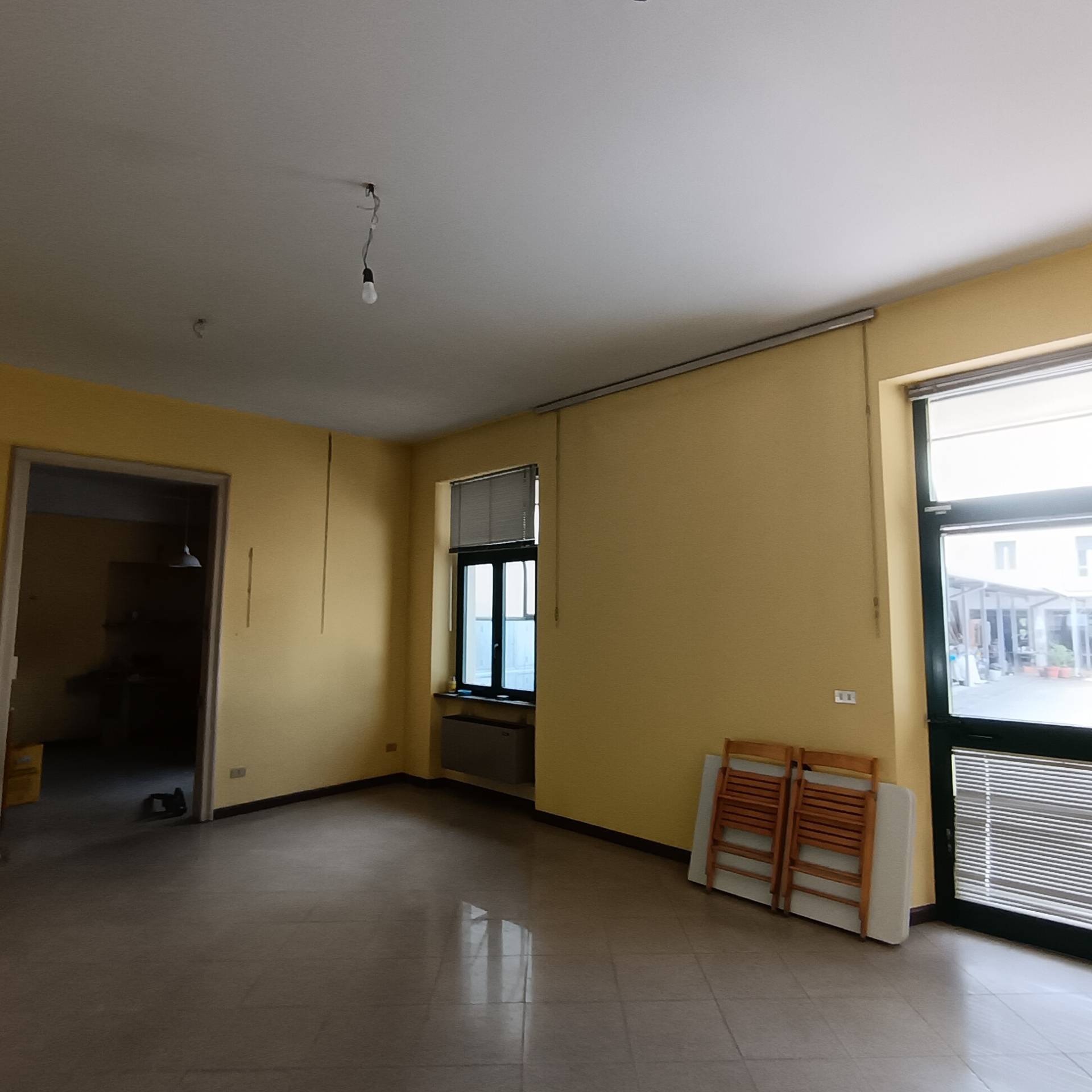 Attivit Commerciale - Negozio in affitto a Asti