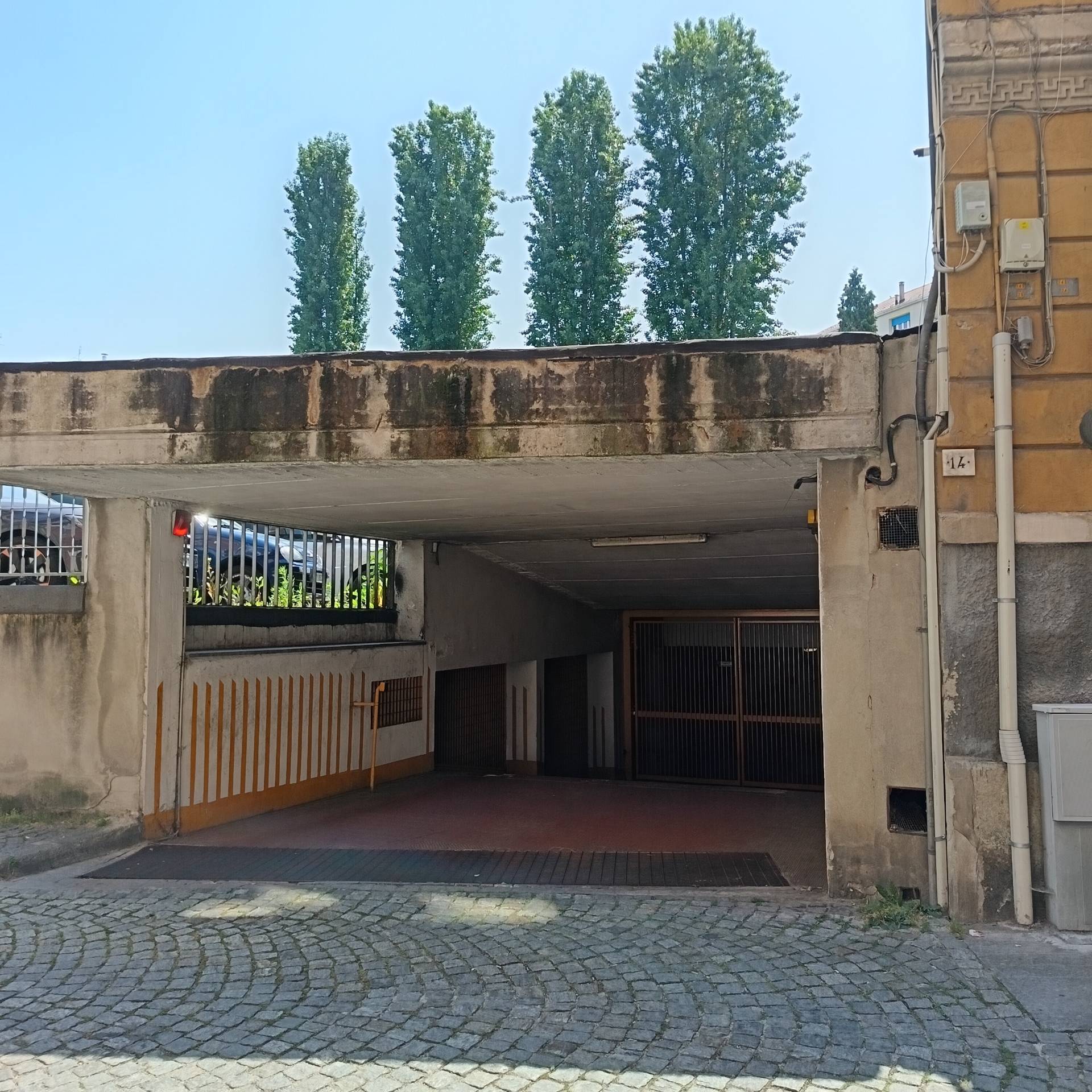 Box o garage in affitto a Asti, Centro