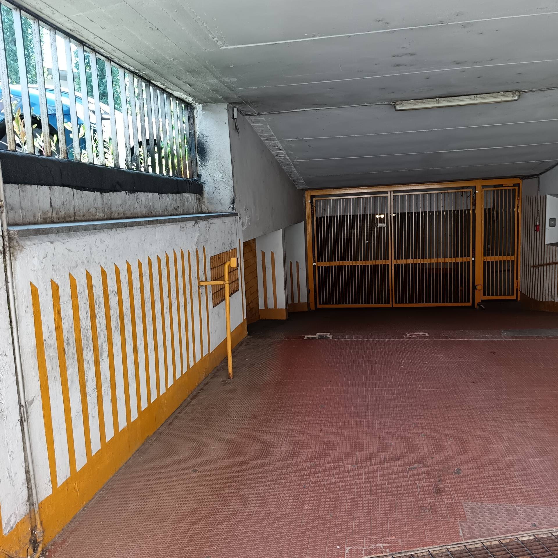 Box o garage in affitto a Asti, Centro