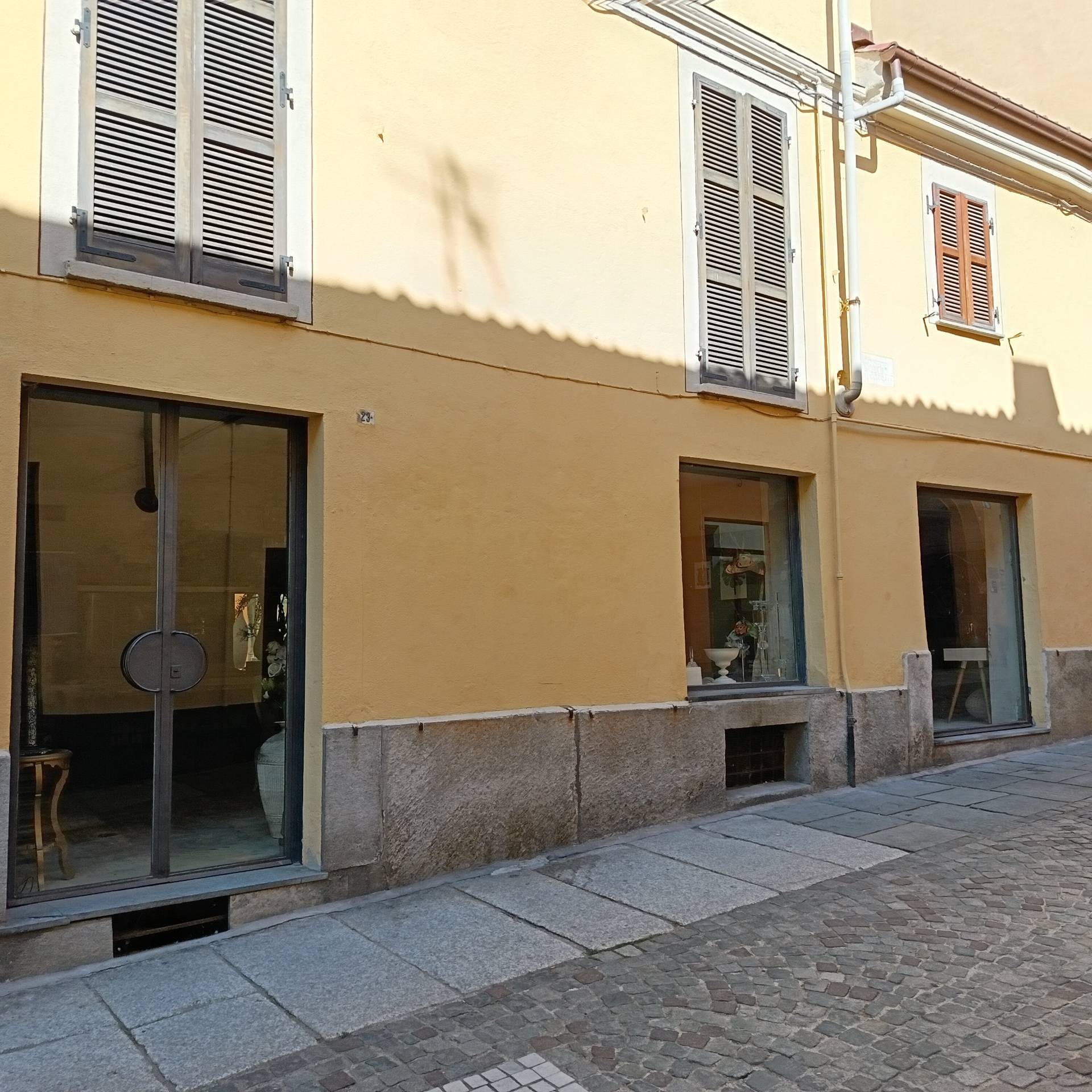 Negozio in vendita a Asti