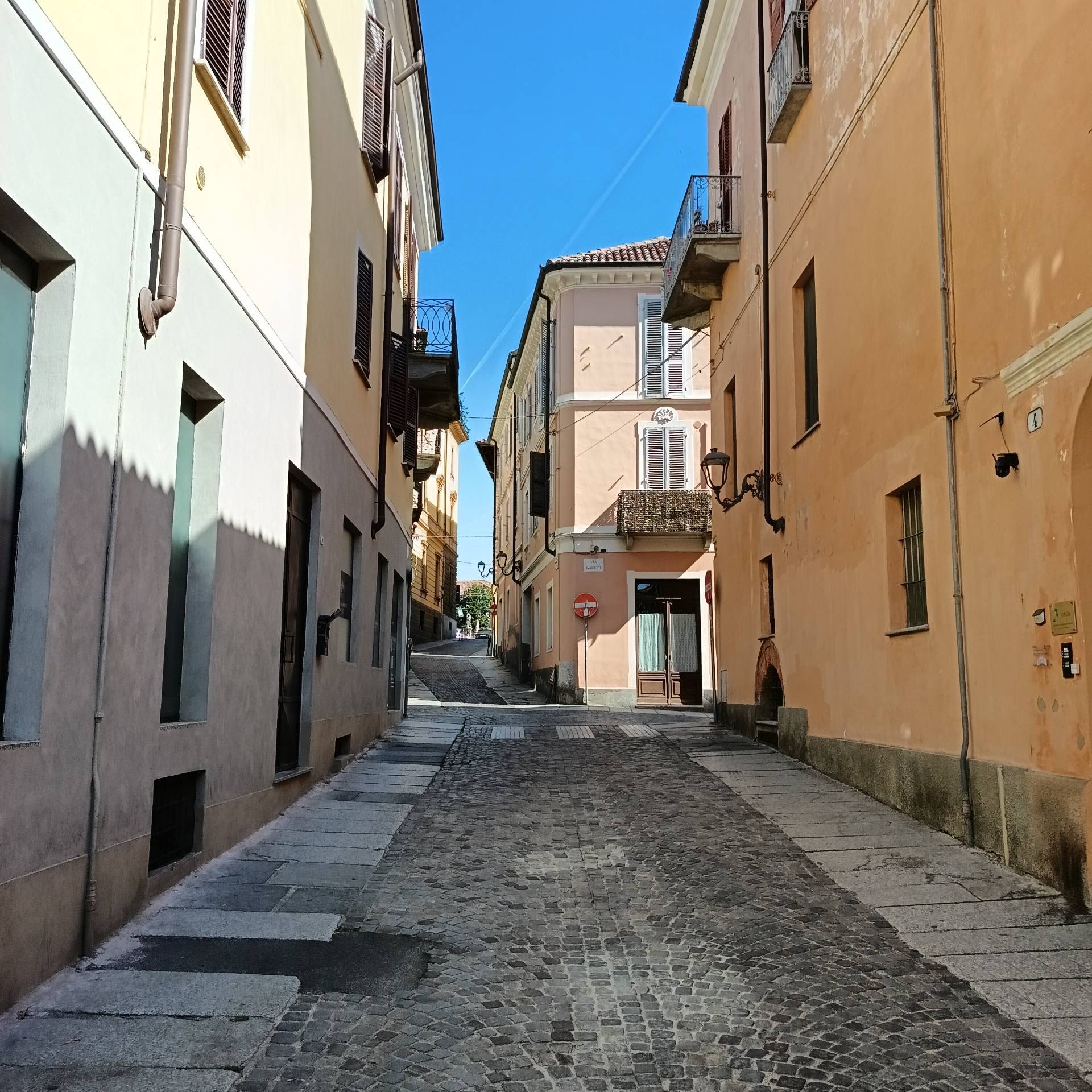 Negozio in vendita a Asti