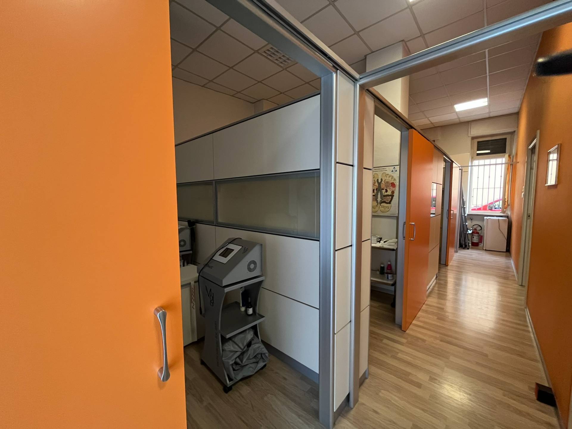 Attivit Commerciale - Centro Estetico - Solarium - Benessere in vendita a Asti