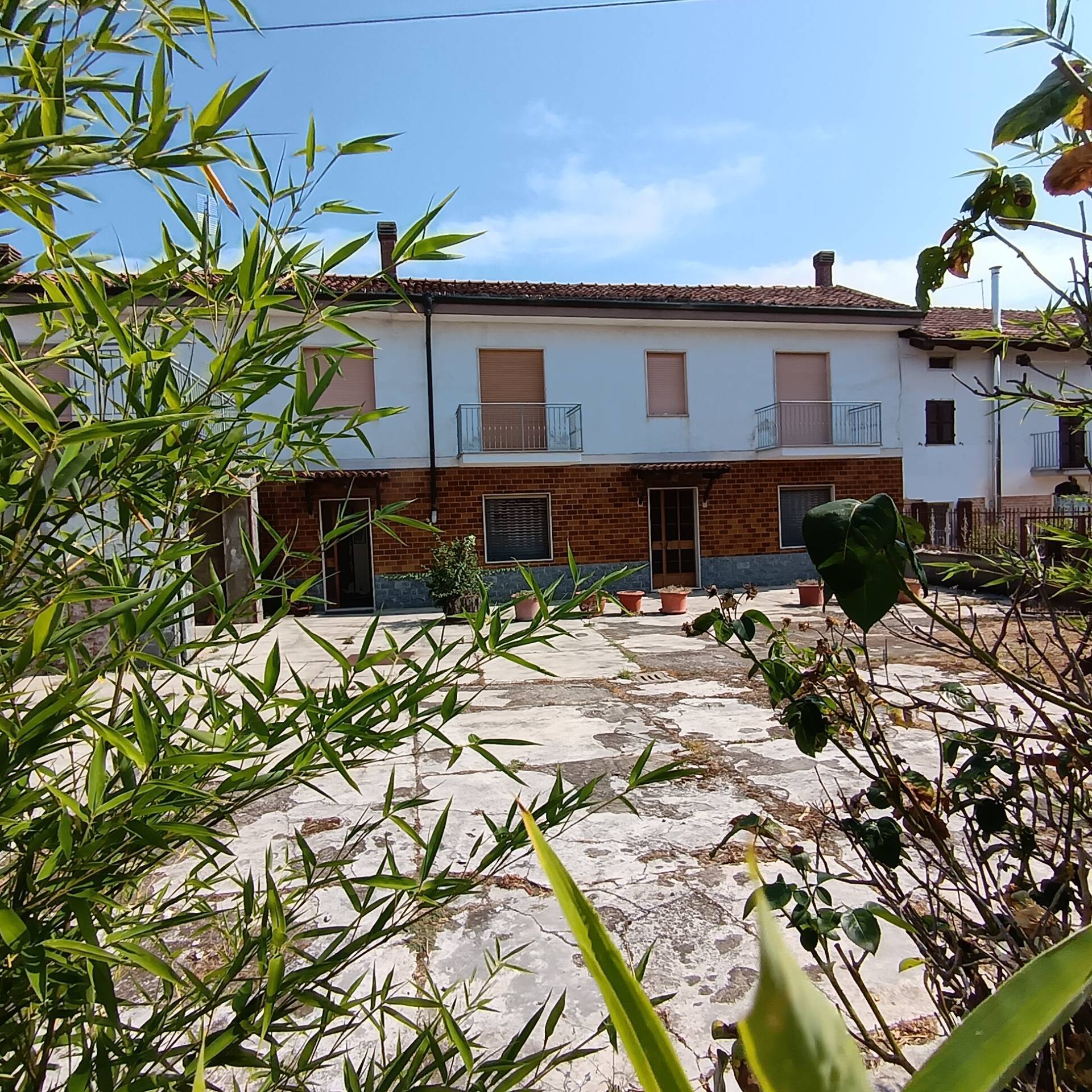 Porzione di casa in vendita a Isola d'Asti, Paese