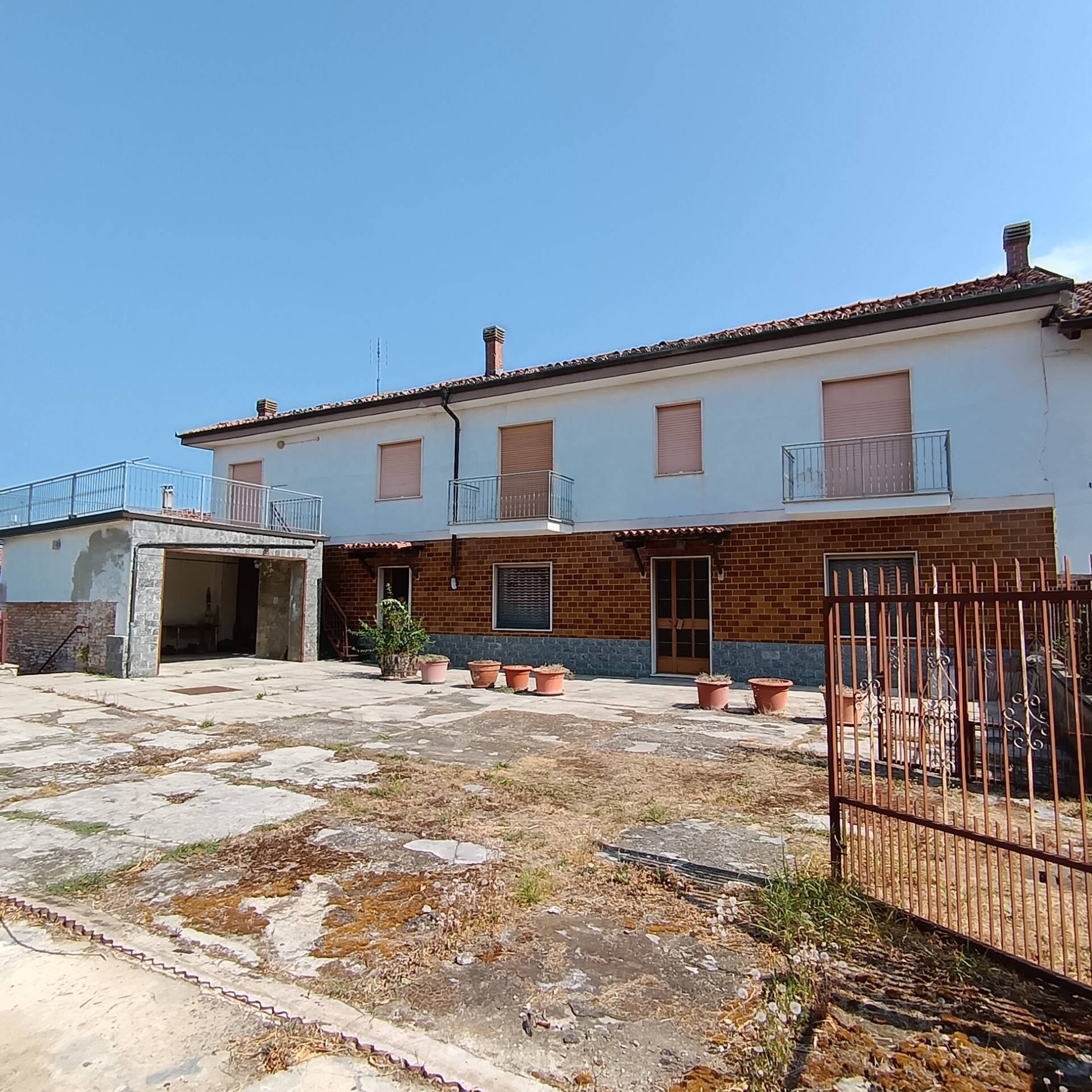 Porzione di casa in vendita a Isola d'Asti, Paese