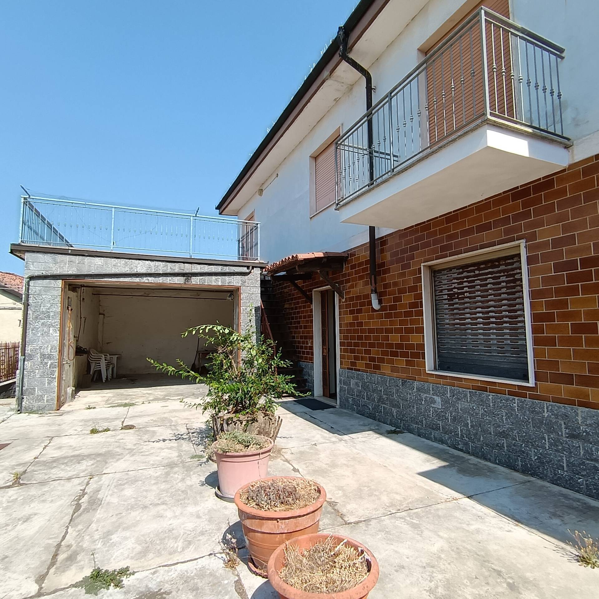 Porzione di casa in vendita a Isola d'Asti, Paese