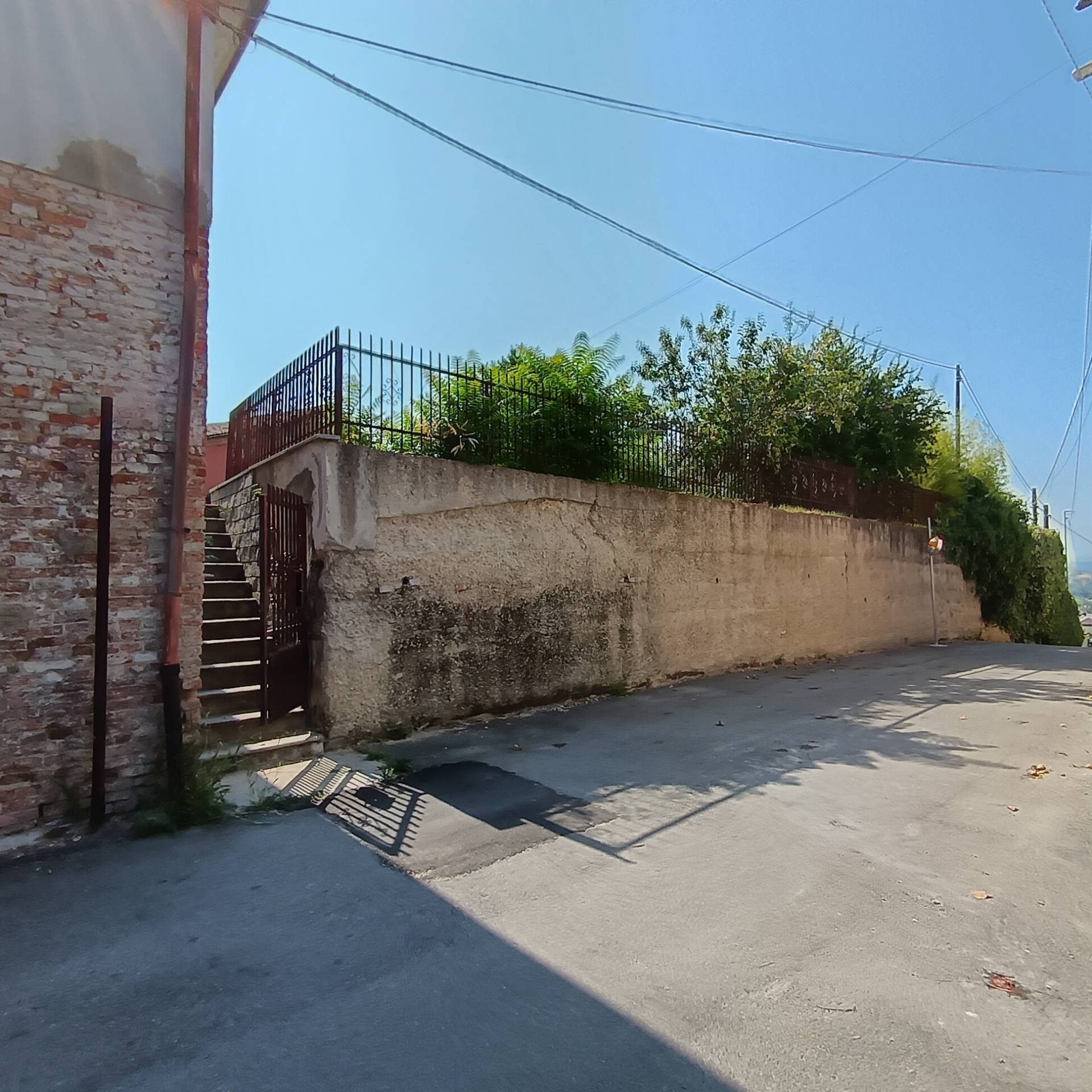 Porzione di casa in vendita a Isola d'Asti, Paese