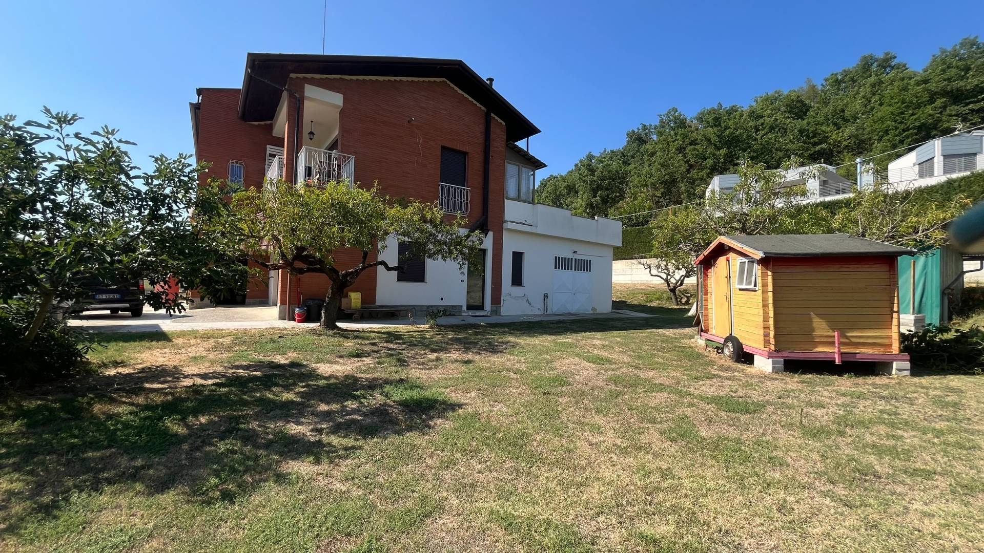 Villa Trifamiliare in vendita a Asti