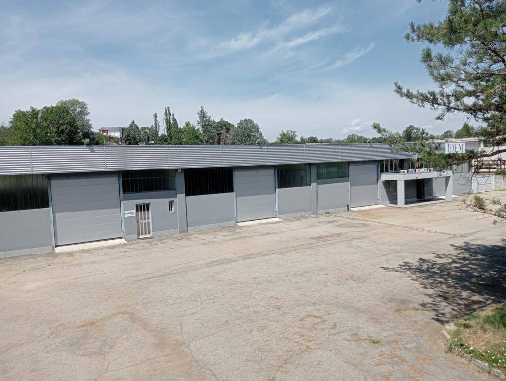 Capannone in vendita a Castell'Alfero, Industriale
