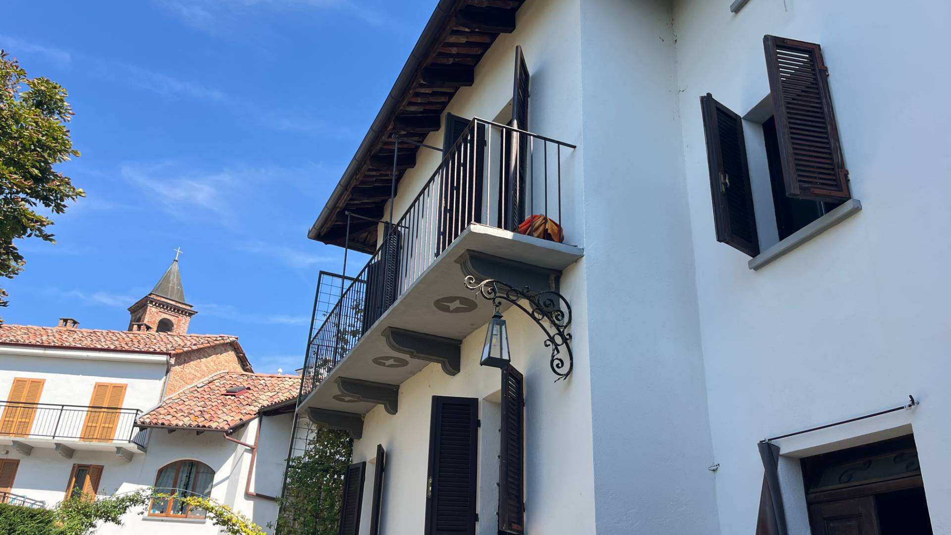 Casale in vendita a Govone, Paese