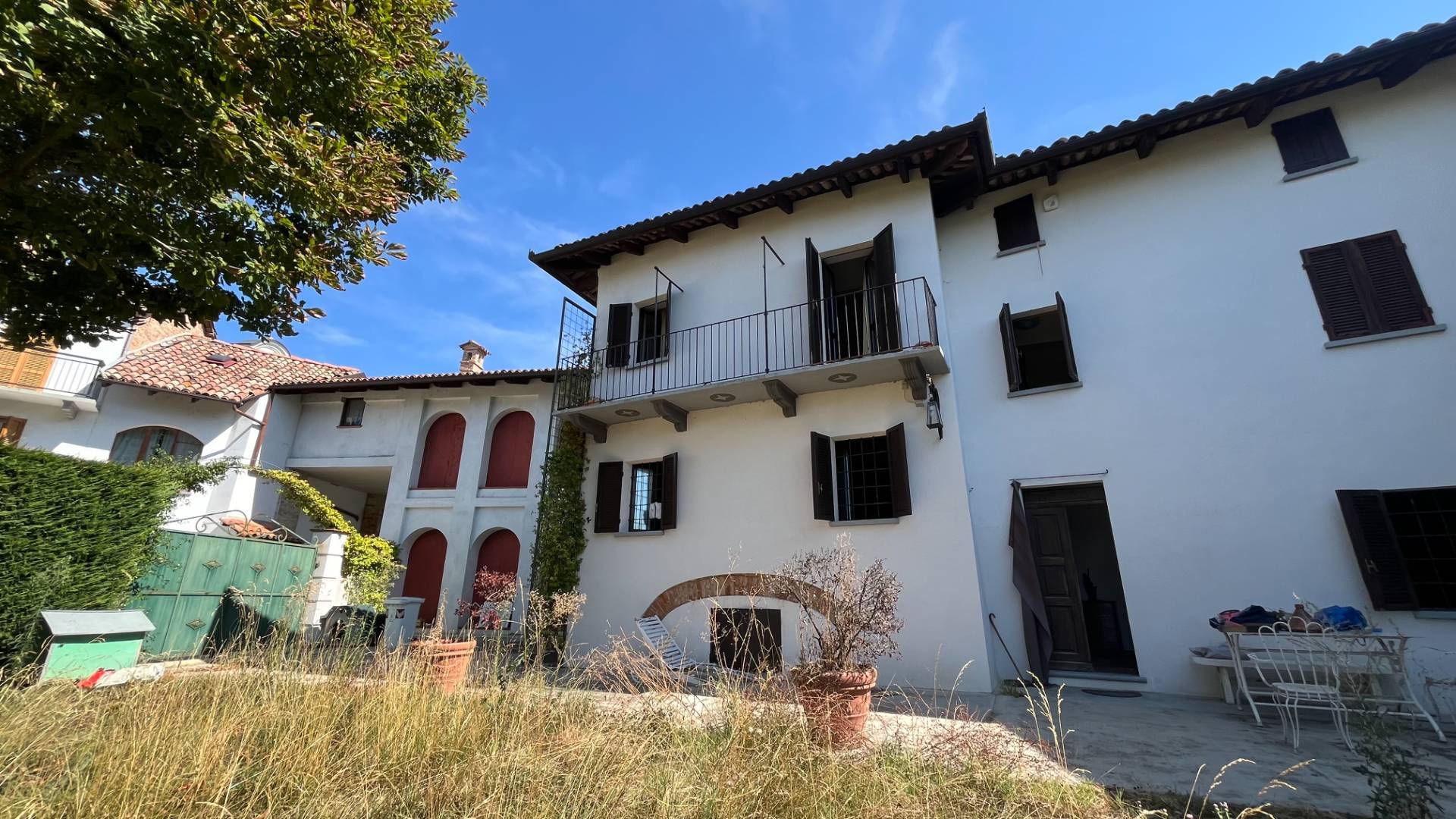 Casale in vendita a Govone, Paese