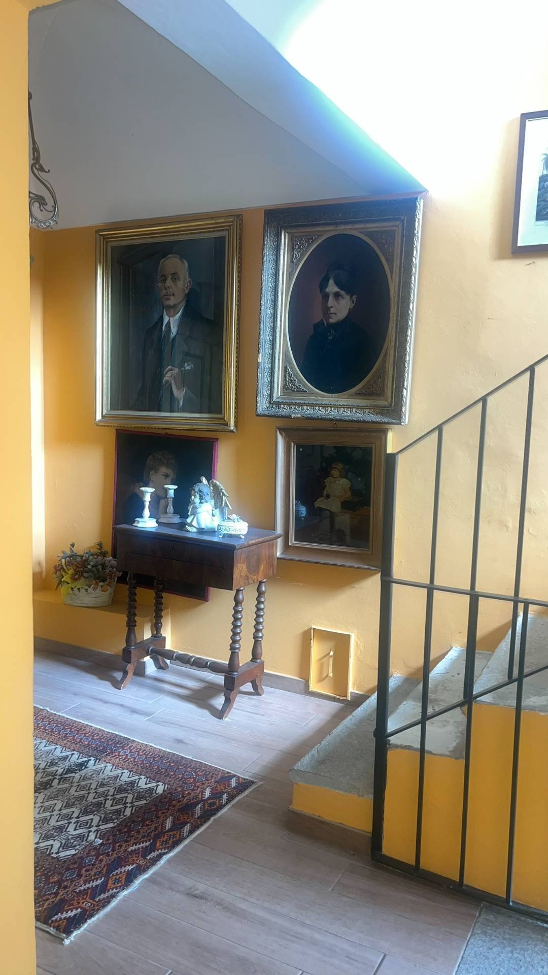 Casale in vendita a Govone, Paese