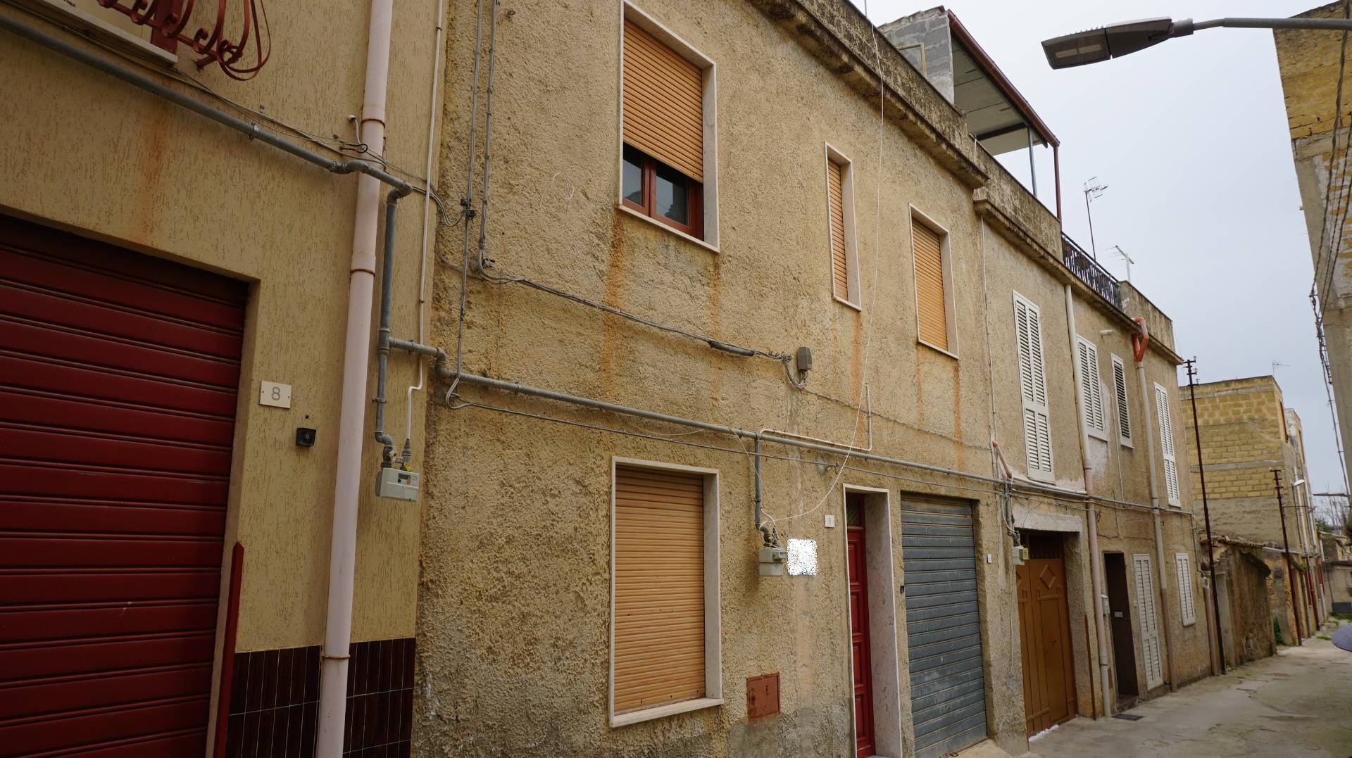 Casa indipendente con terrazzo, Castelvetrano citt