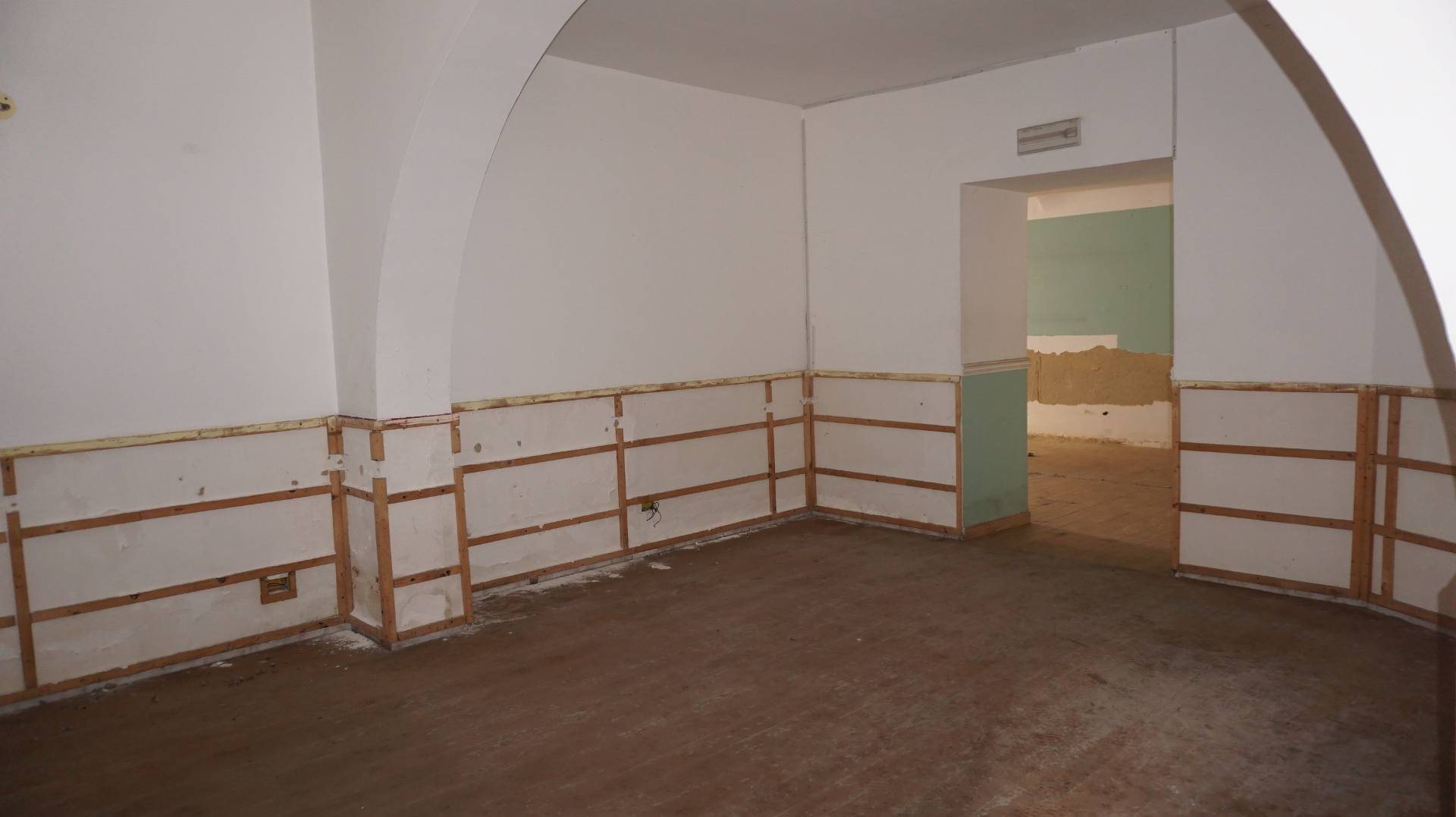 Locale commerciale in vendita a Castelvetrano, Centro Storico