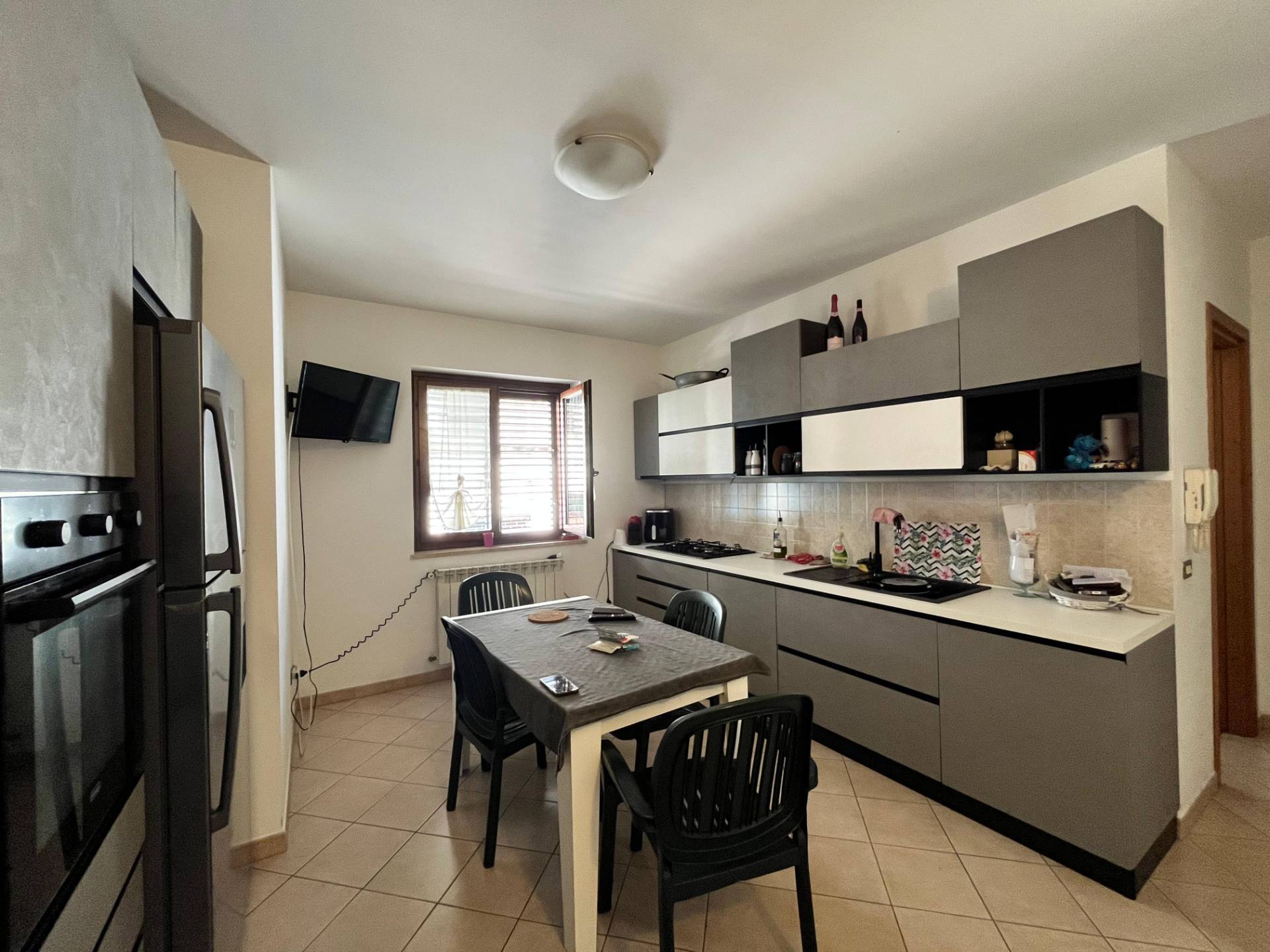 Appartamento con accesso indipendente in vendita a Castelvetrano, Centro Storico