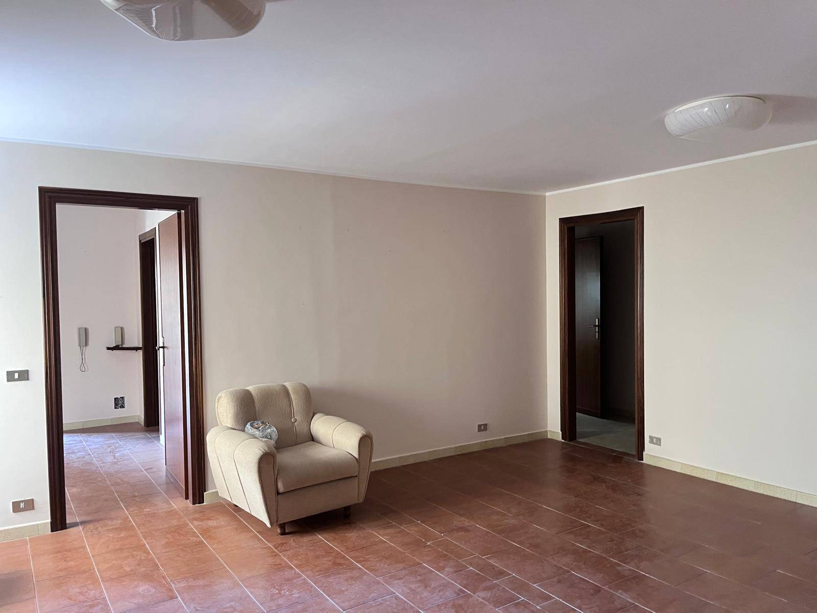 Appartamento con accesso indipendente in affitto a Castelvetrano, Centro Storico