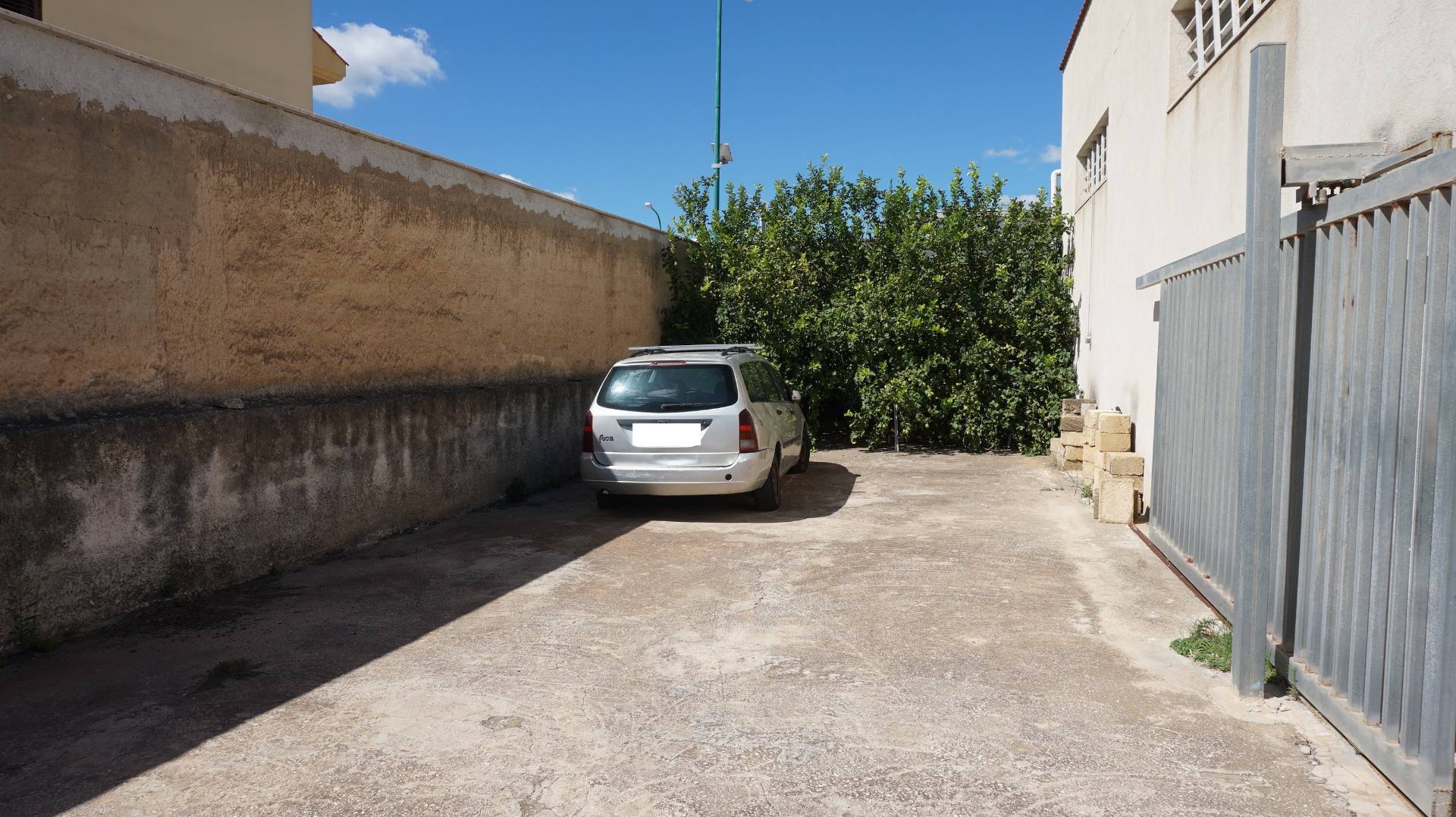 Opificio in vendita a Castelvetrano, Castelvetrano Citt