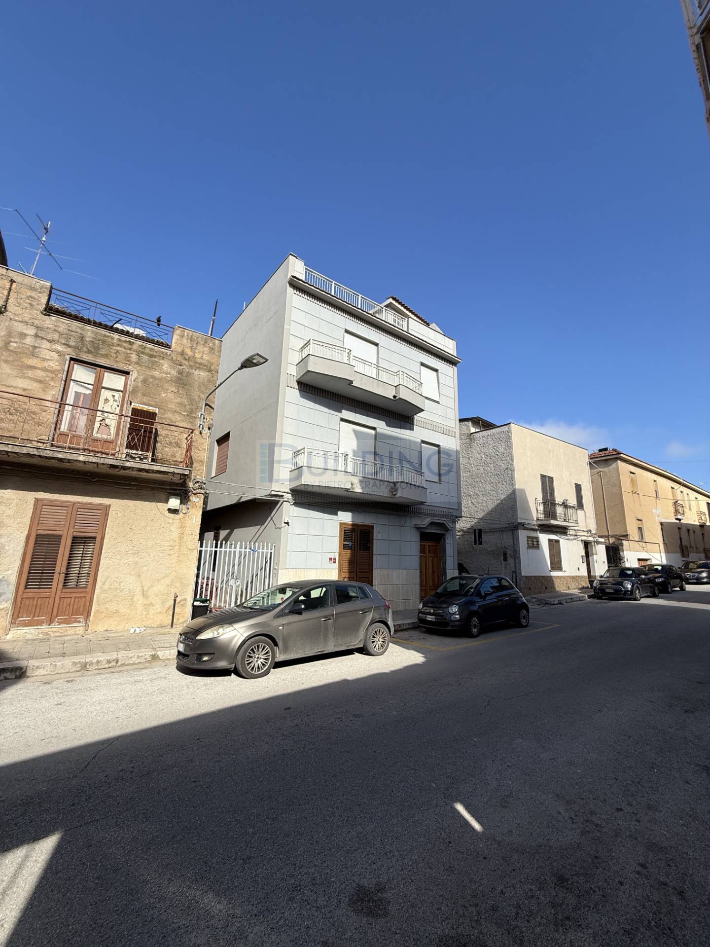 Appartamento con accesso indipendente in vendita a Castelvetrano, Castelvetrano Citt