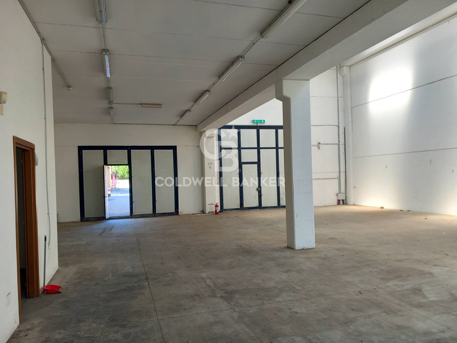 Magazzino / Deposito in vendita a Orbetello, Albinia