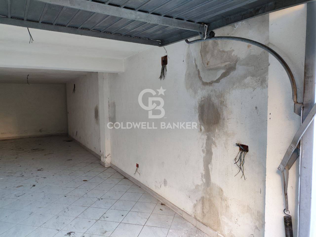 Magazzino in vendita a Montalto di Castro, Montalto di Castro