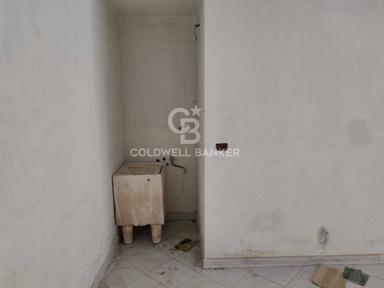 Magazzino in vendita a Montalto di Castro, Montalto di Castro