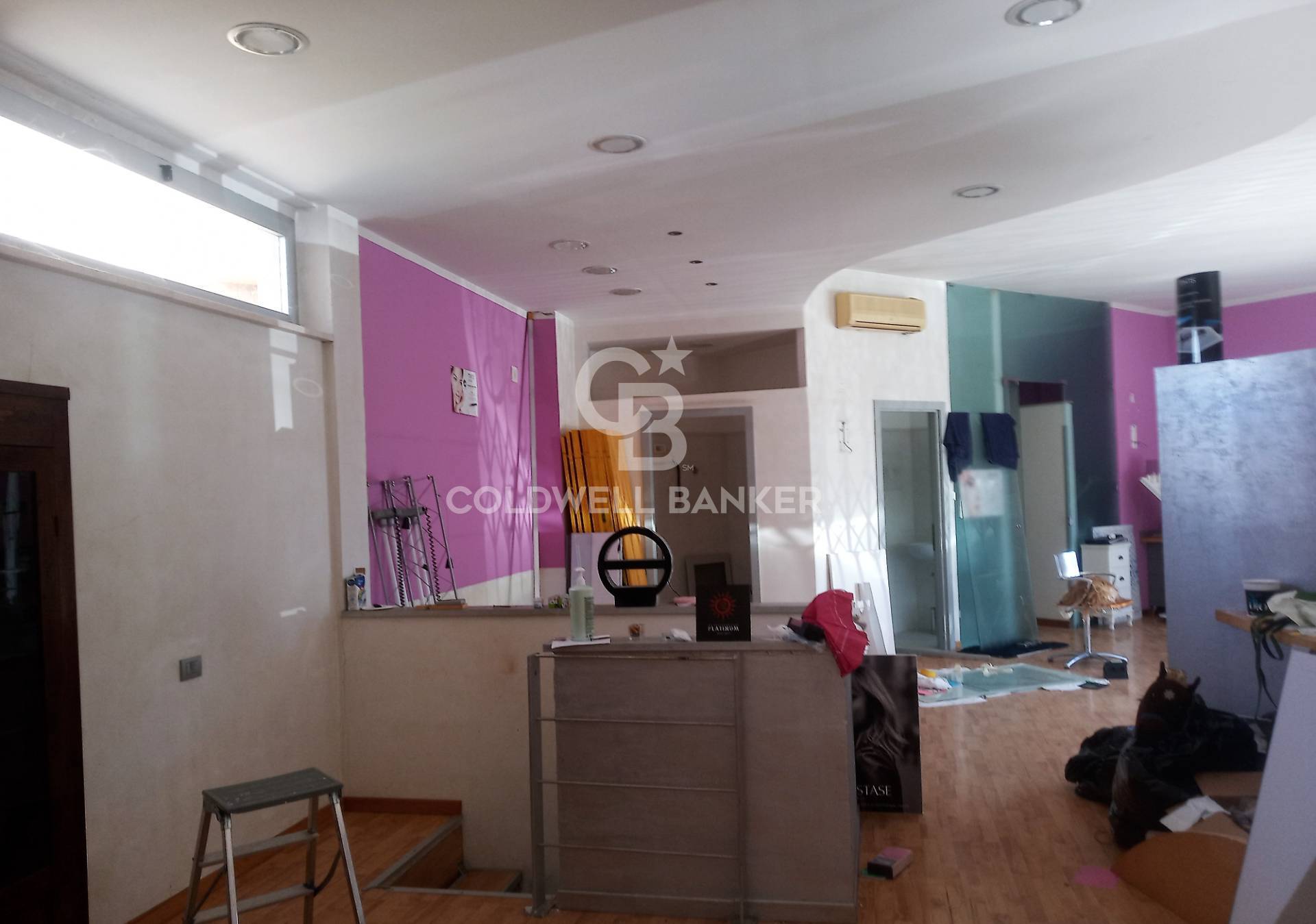 Locale commerciale in vendita a Montalto di Castro, Poggio delle Agavi