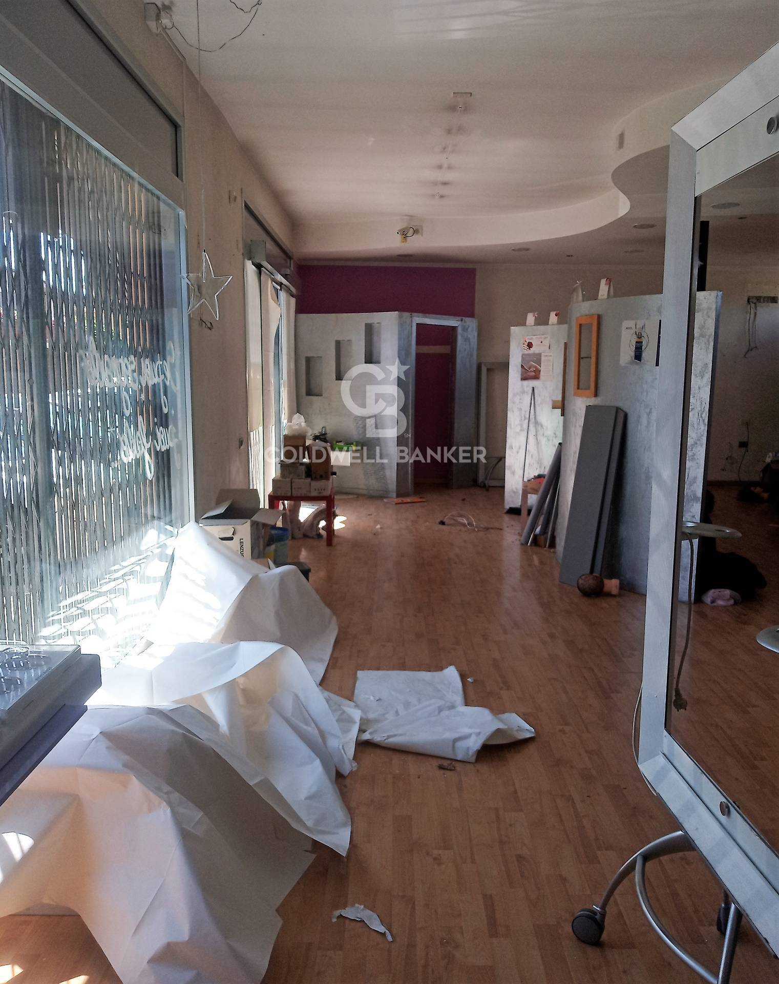 Locale commerciale in vendita a Montalto di Castro, Poggio delle Agavi