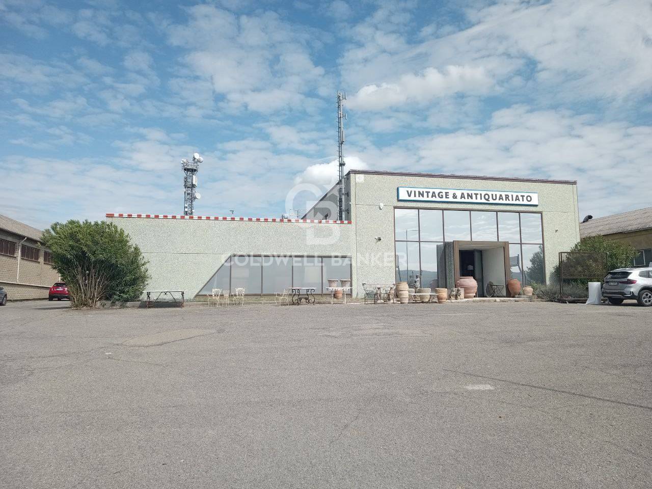 Locale commerciale in vendita a Viterbo