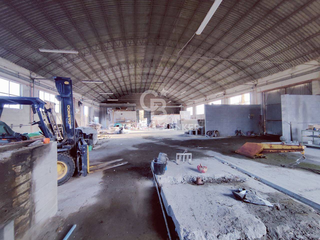 Capannone industriale in vendita a Castel Giorgio