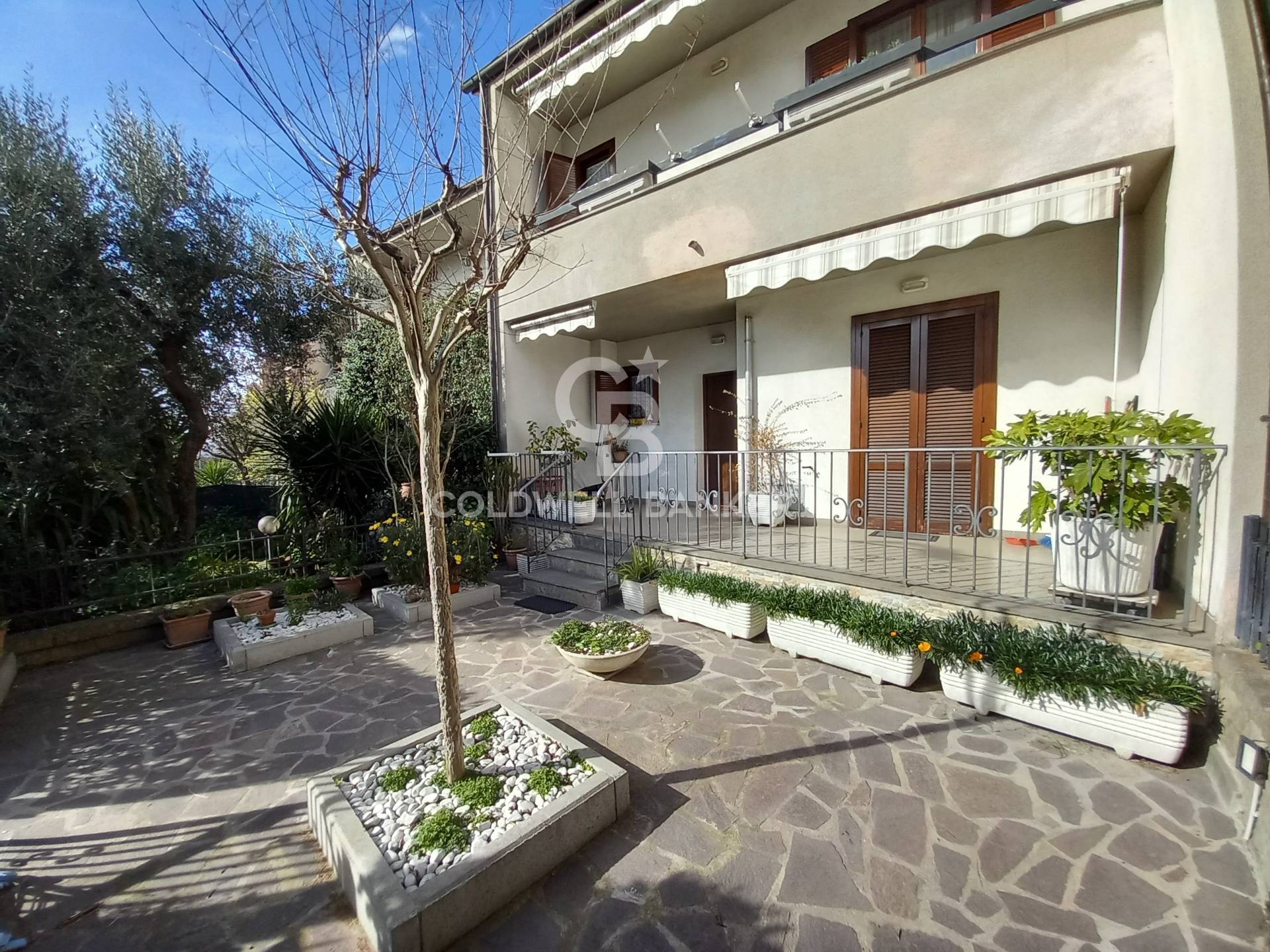 Casa a schiera in vendita a Viterbo, Semicentro