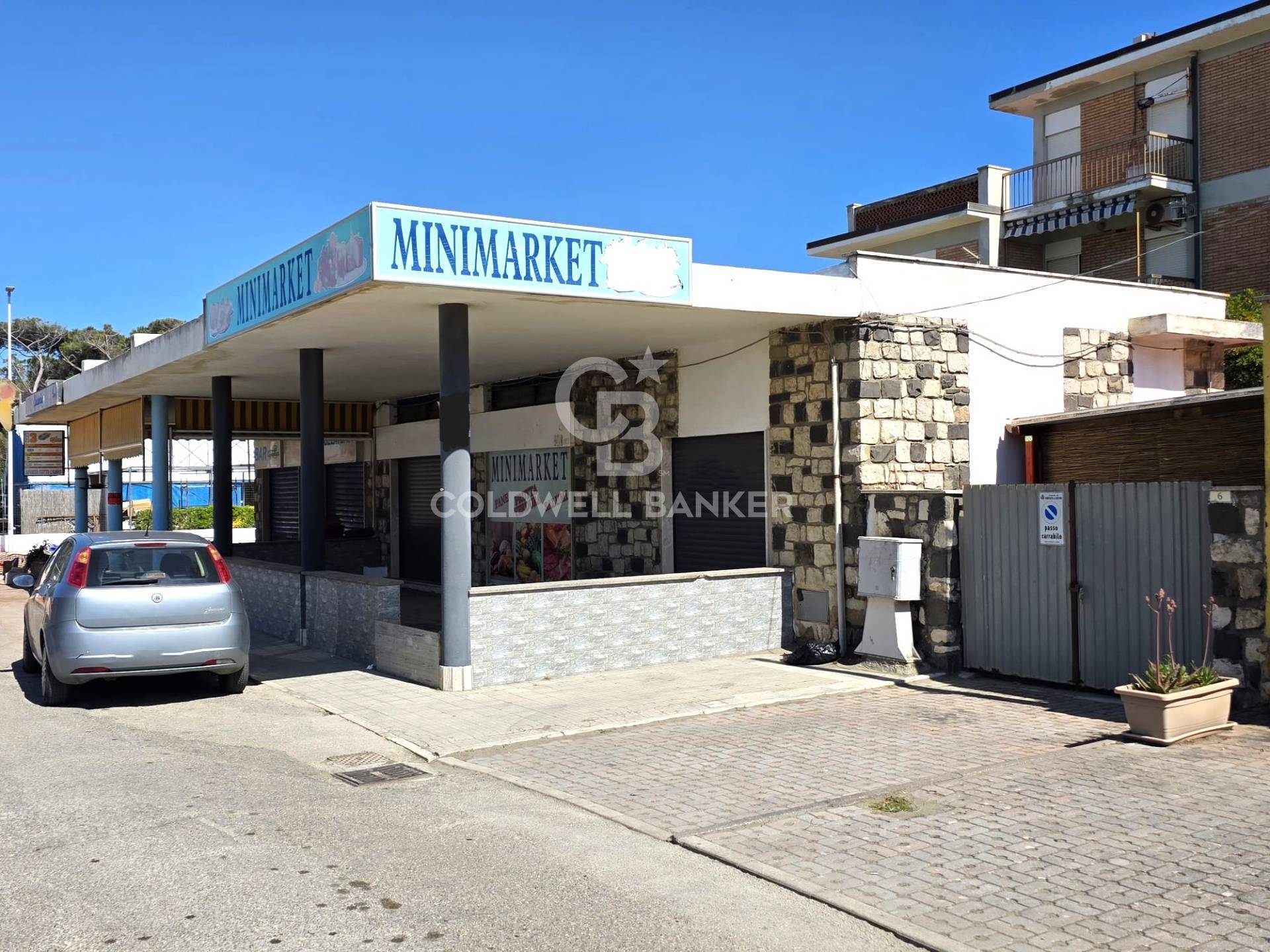 Locale commerciale in affitto a Montalto di Castro, Montalto Marina