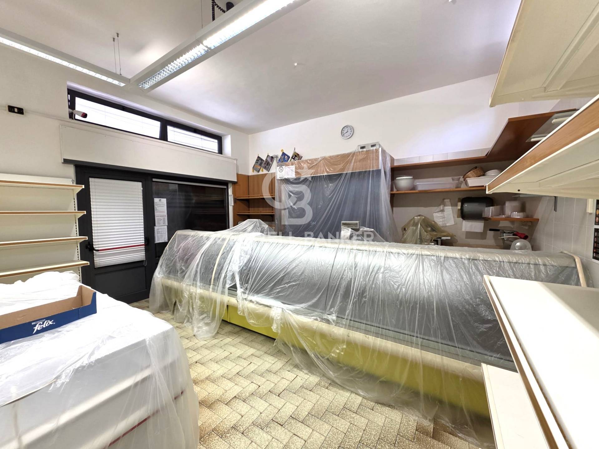 Locale commerciale in affitto a Montalto di Castro, Montalto Marina