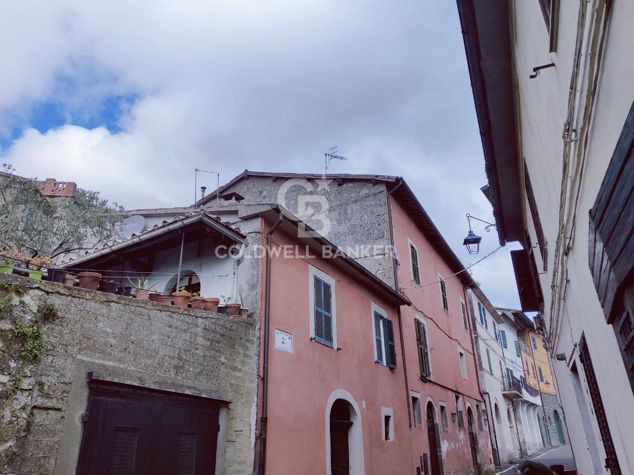 Appartamento indipendente in vendita a Latera